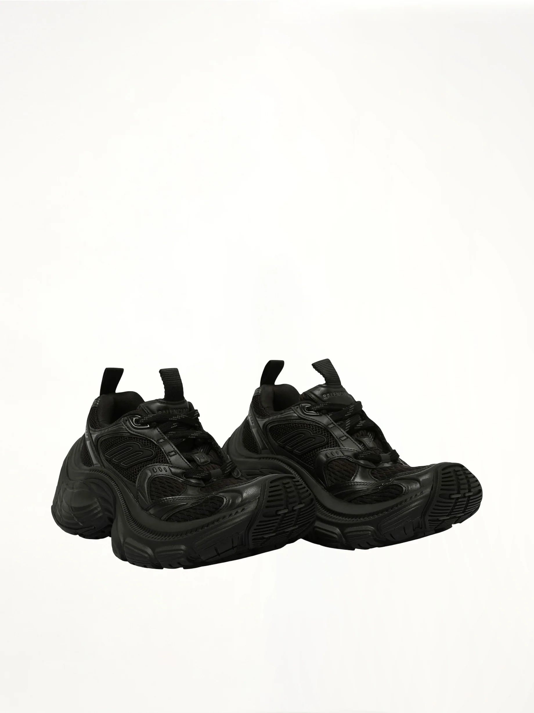 10XL Sneaker in Black - Image 2
