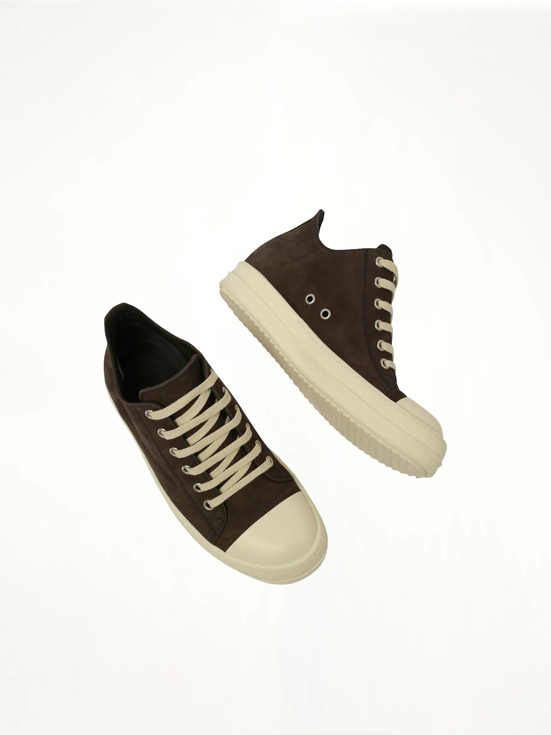 Grey Wolf Nubuk Low Sneaker in Dark Dust/Milk - Image 4