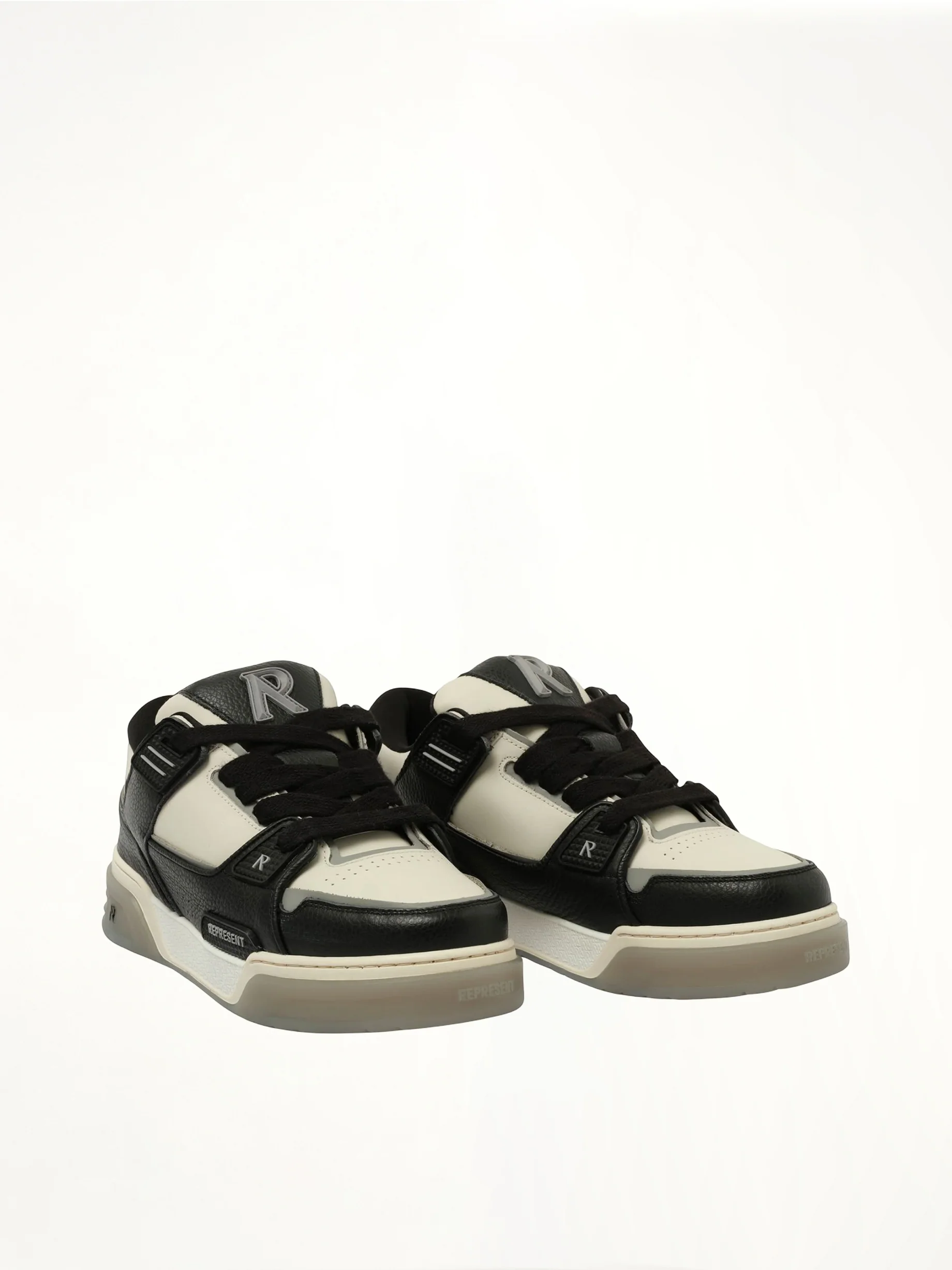 Studio Sneaker in Black/Vintage White - Image 2