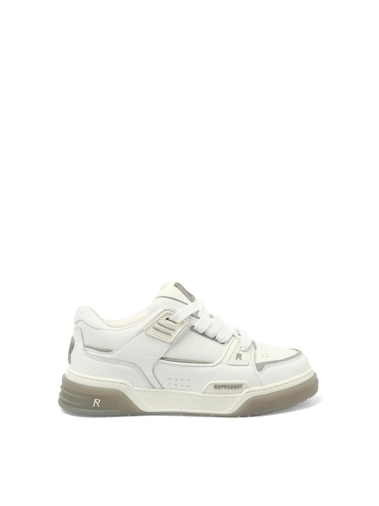 Studio Sneaker in White/Grey