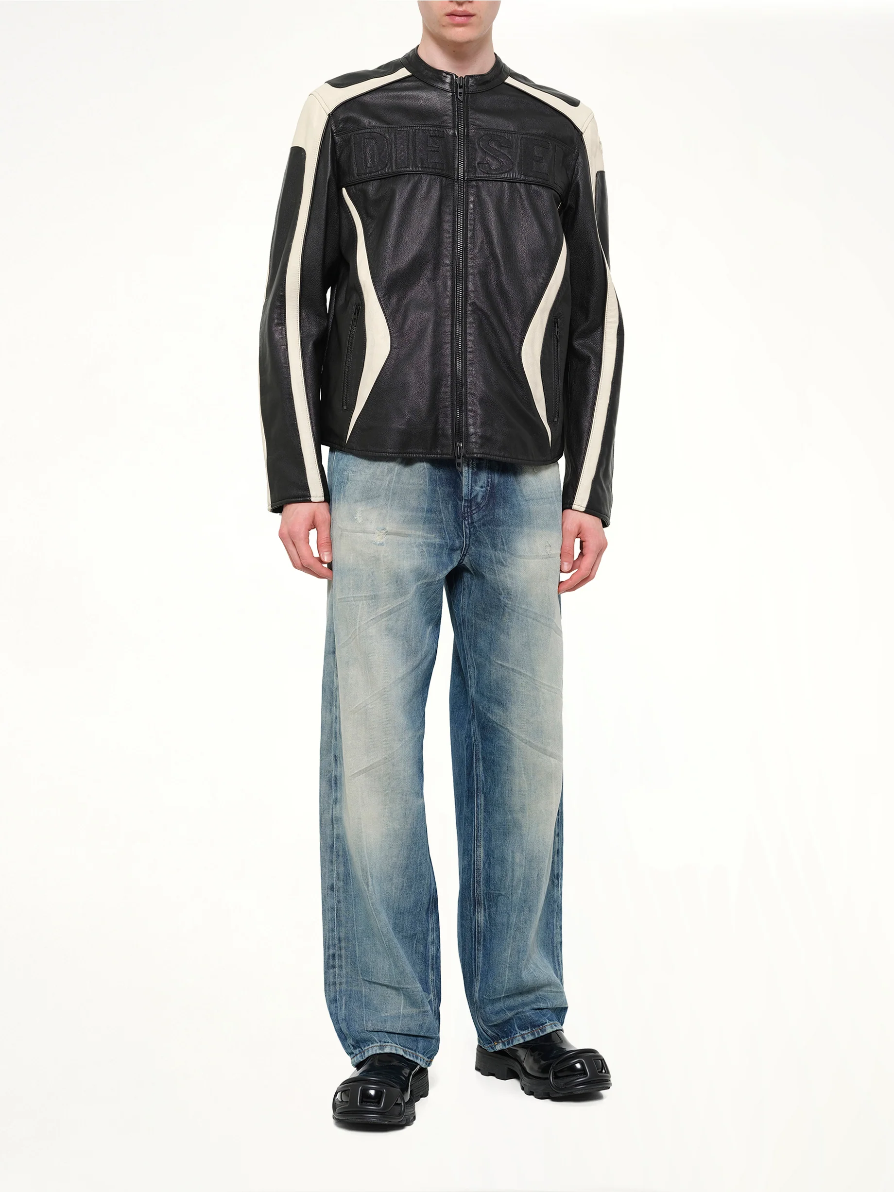 2001 D-MACRO Jeans in Washed Blue - Image 4