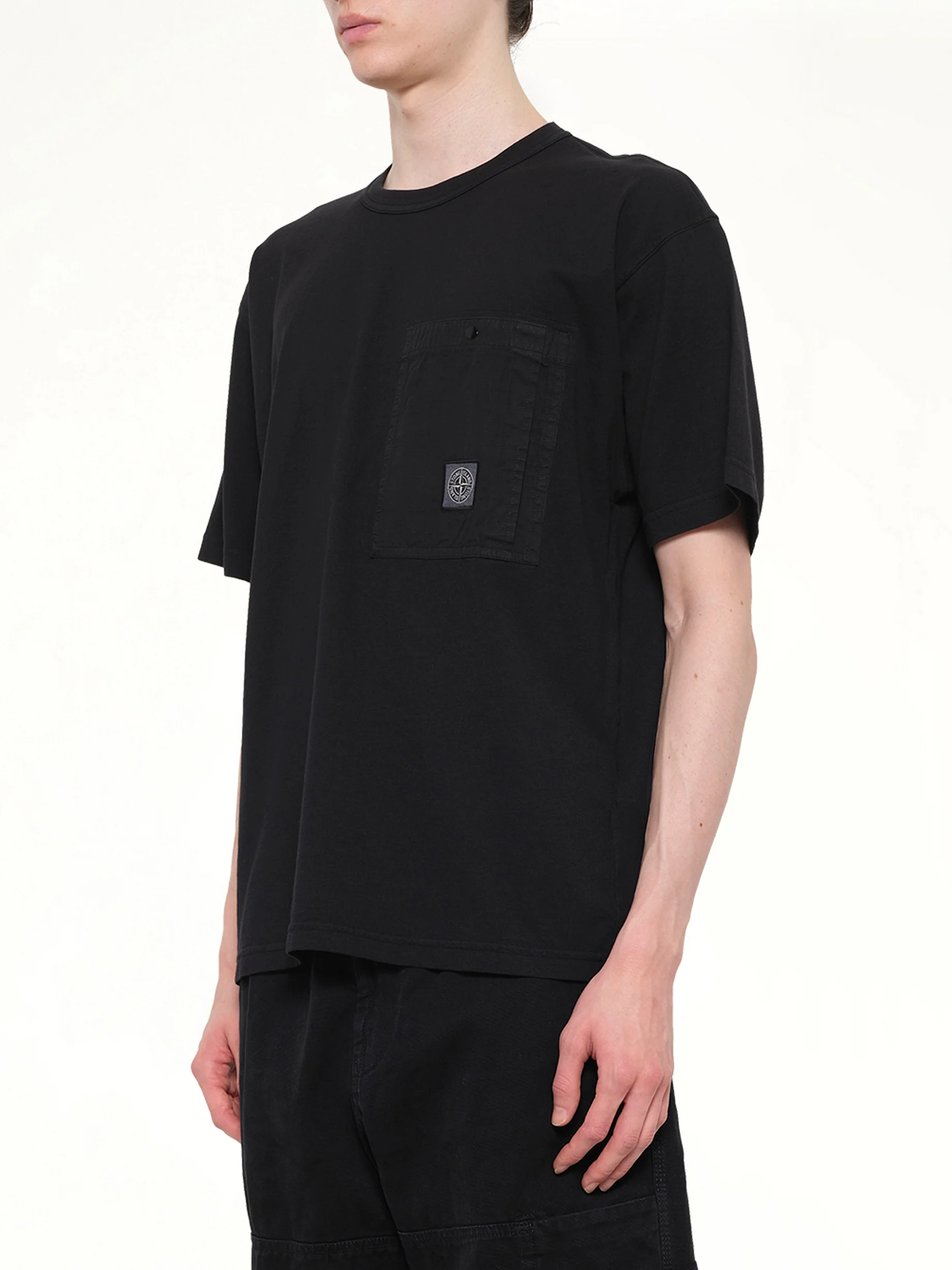 2100004 SS T-Shirt in Black - Image 3