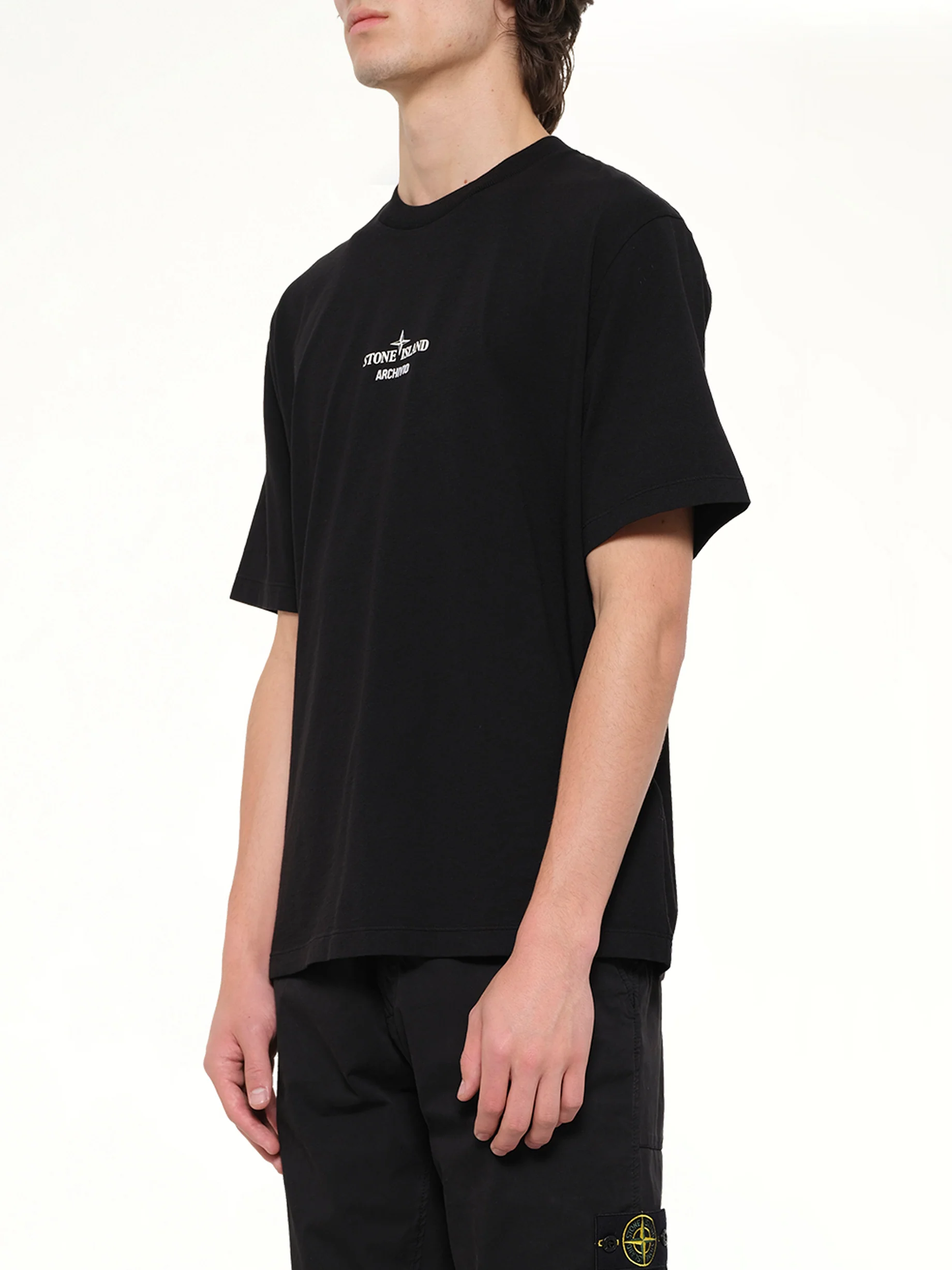 2100023 SS T-Shirt in Black - Image 3