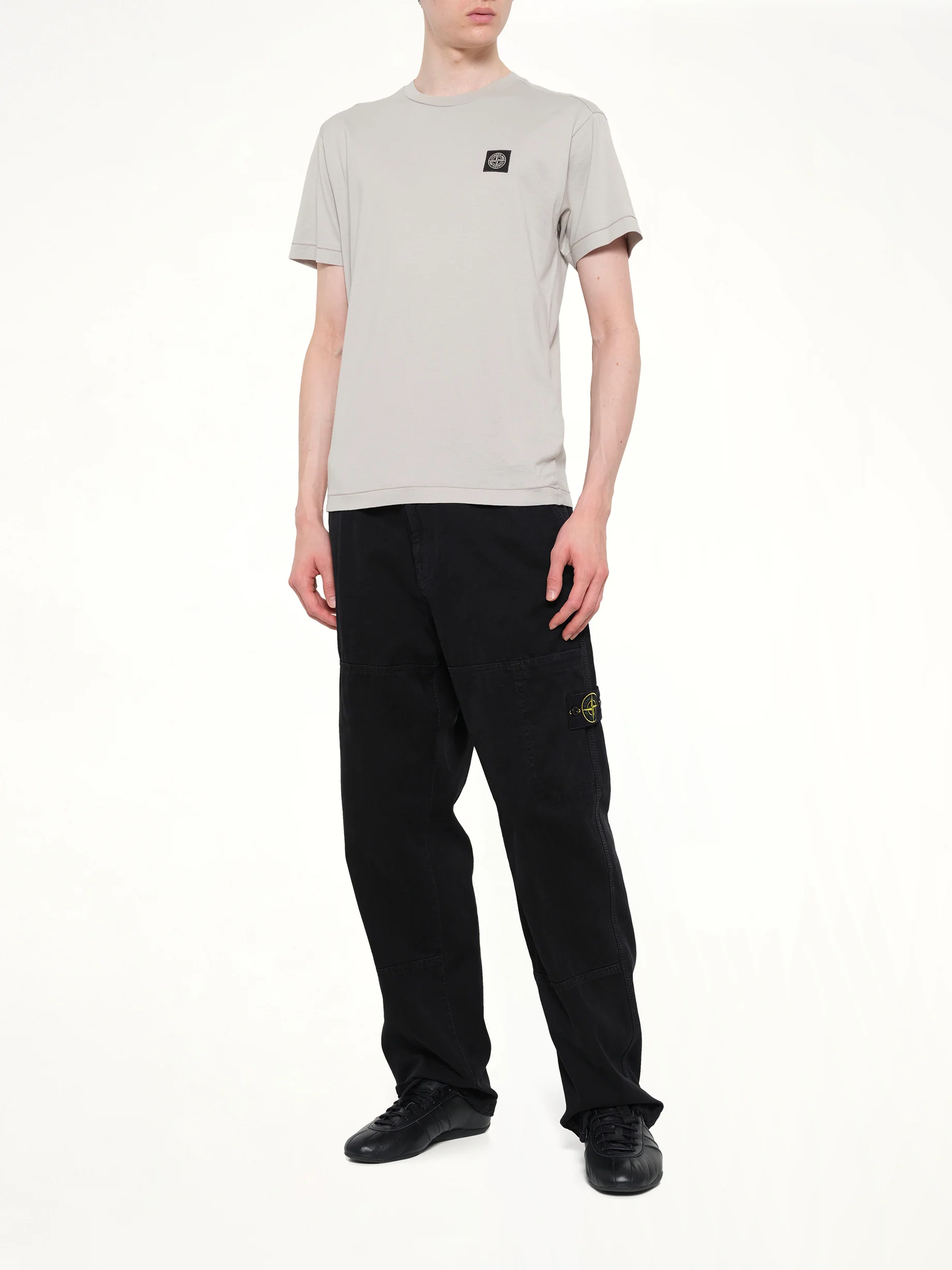 2100027 Logo Patch T-Shirt in Pearl Grey - Image 4