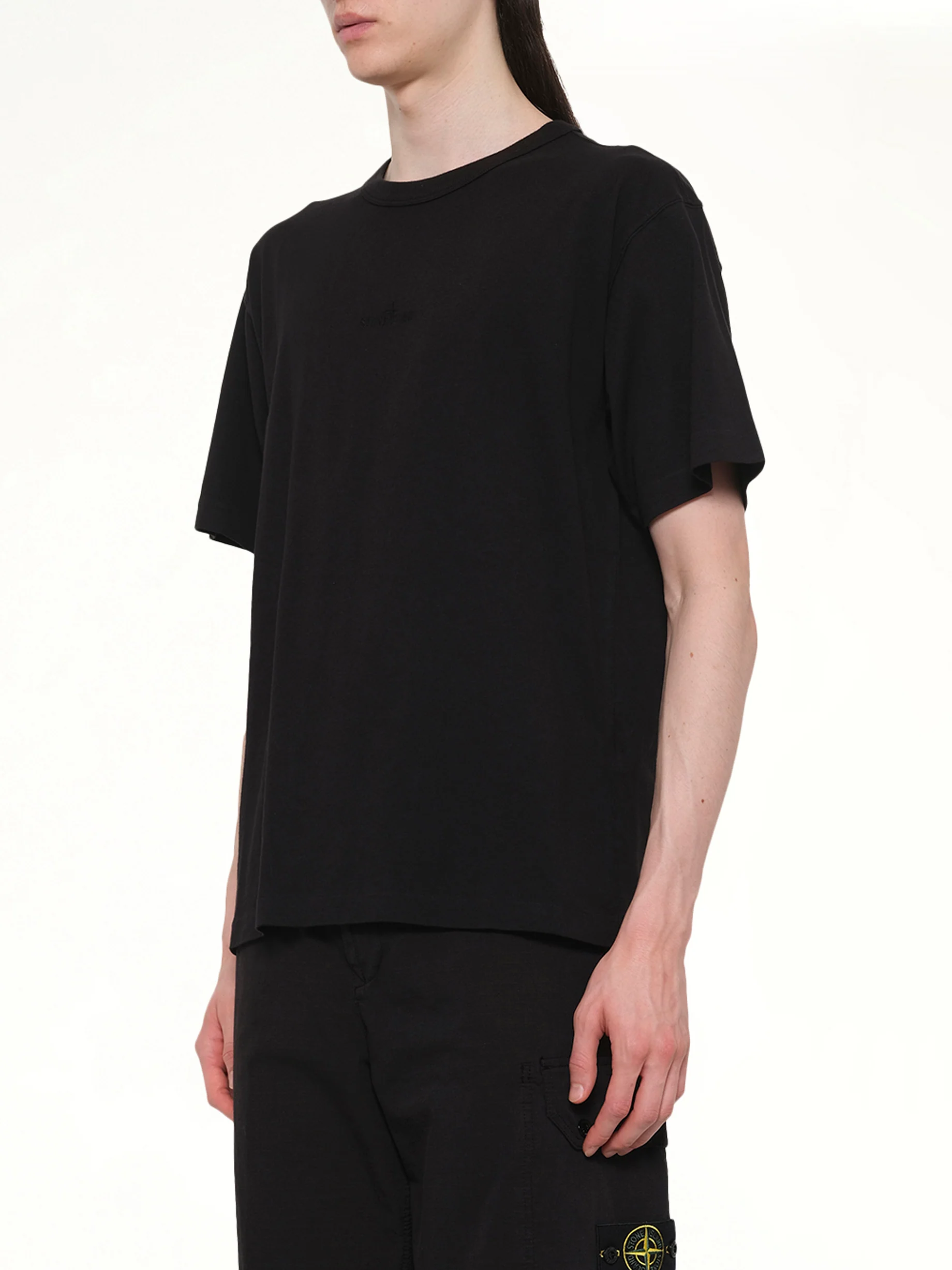 210003 S/S T-Shirt in Black - Image 3