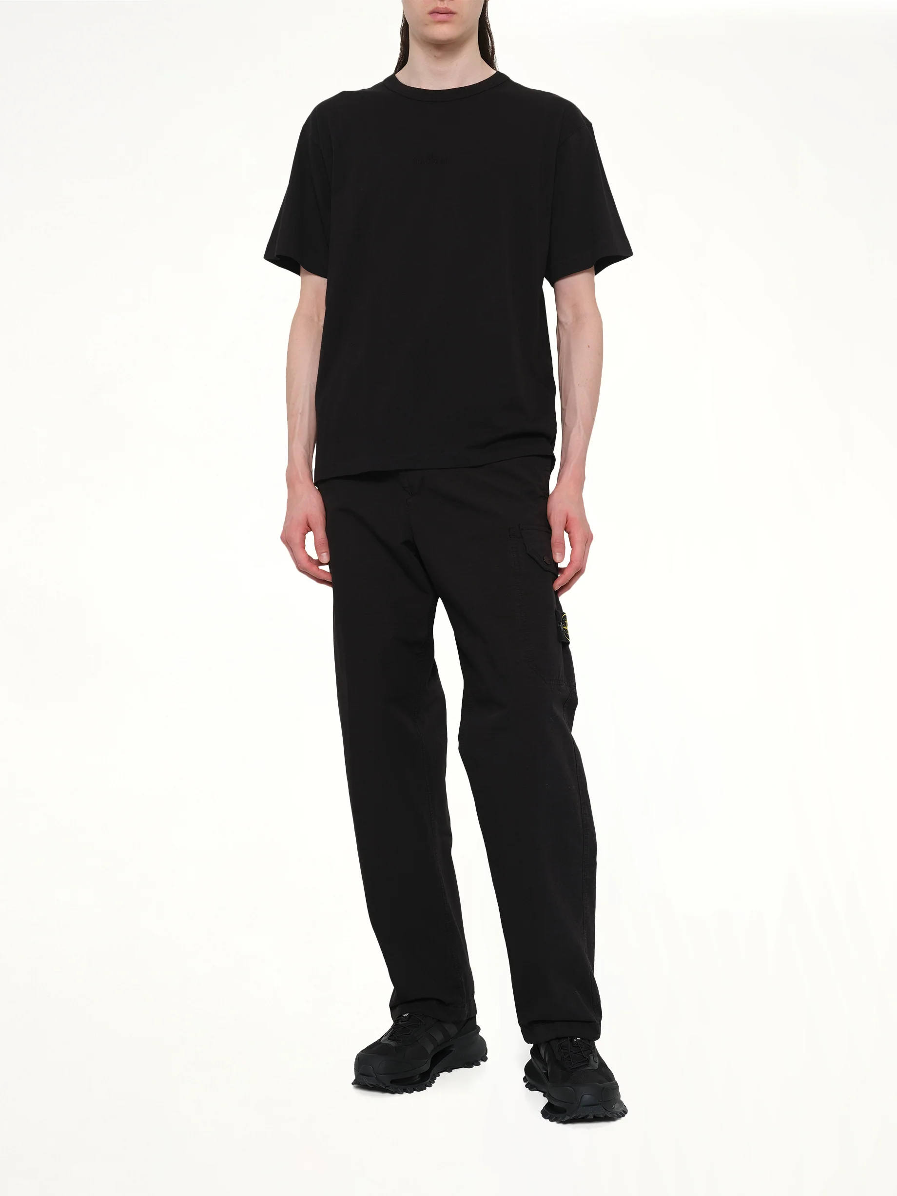 210003 S/S T-Shirt in Black - Image 4