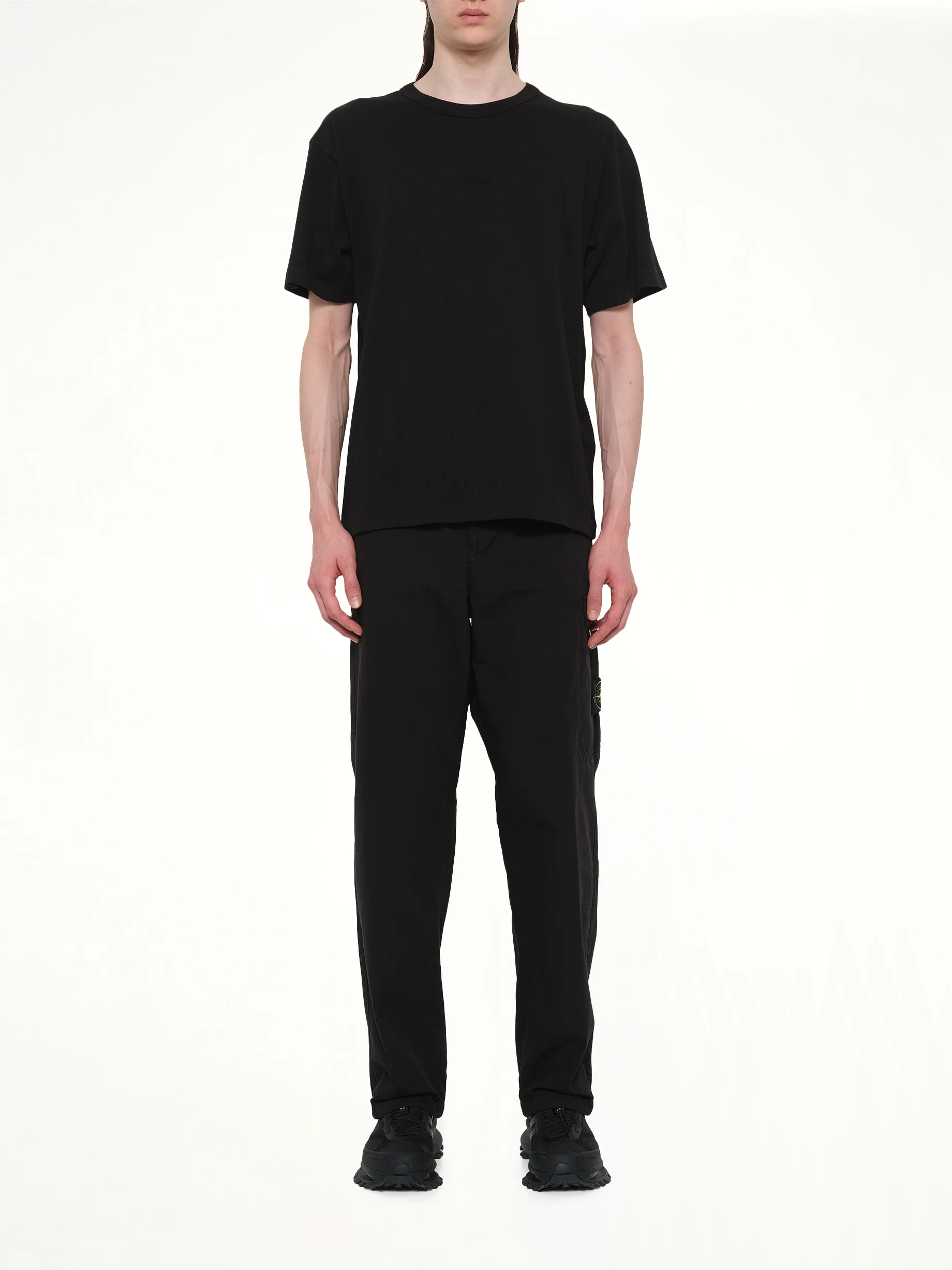 210003 S/S T-Shirt in Black - Image 7