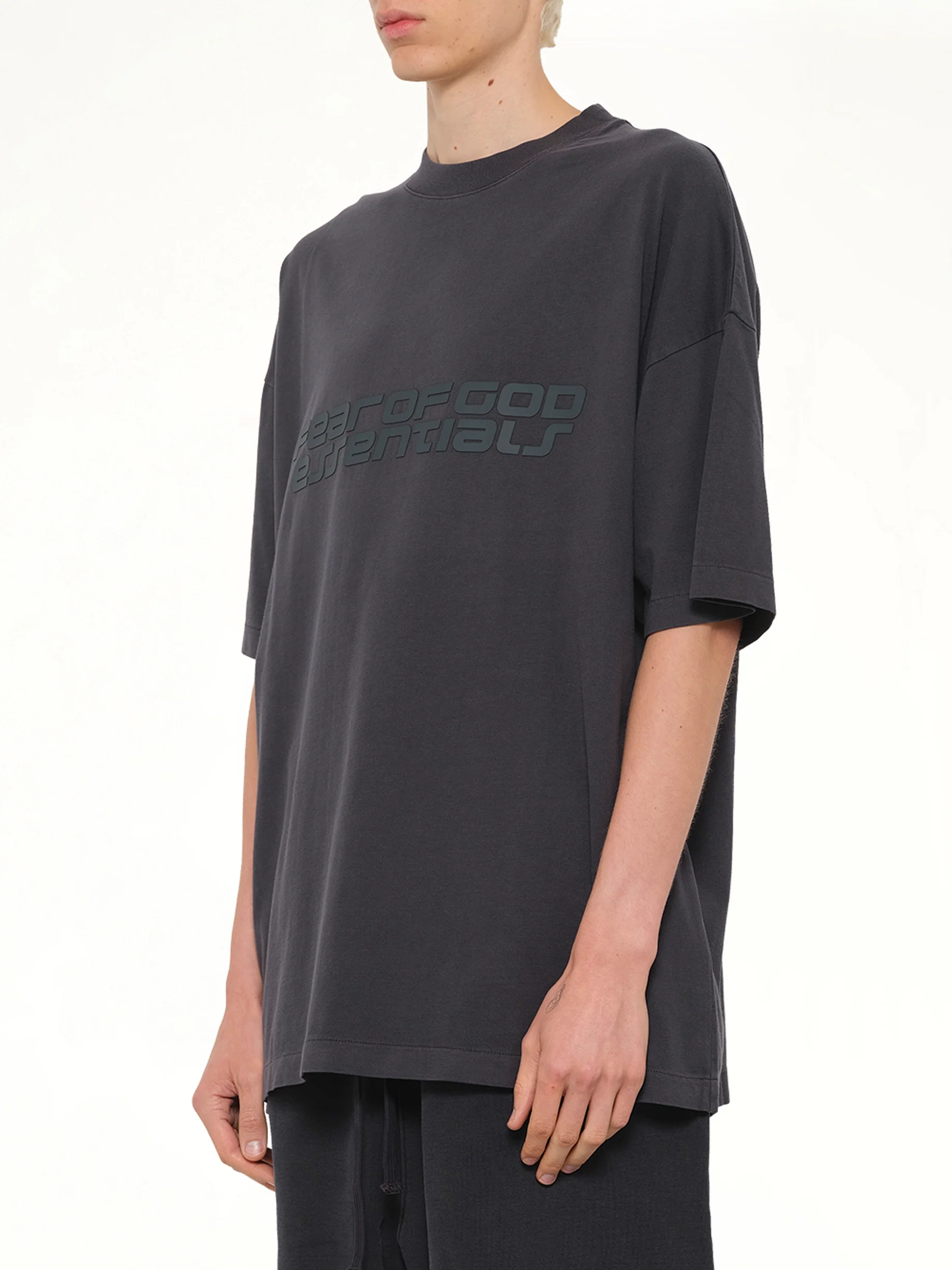 "26" T-Shirt in Vintage Black - Image 3