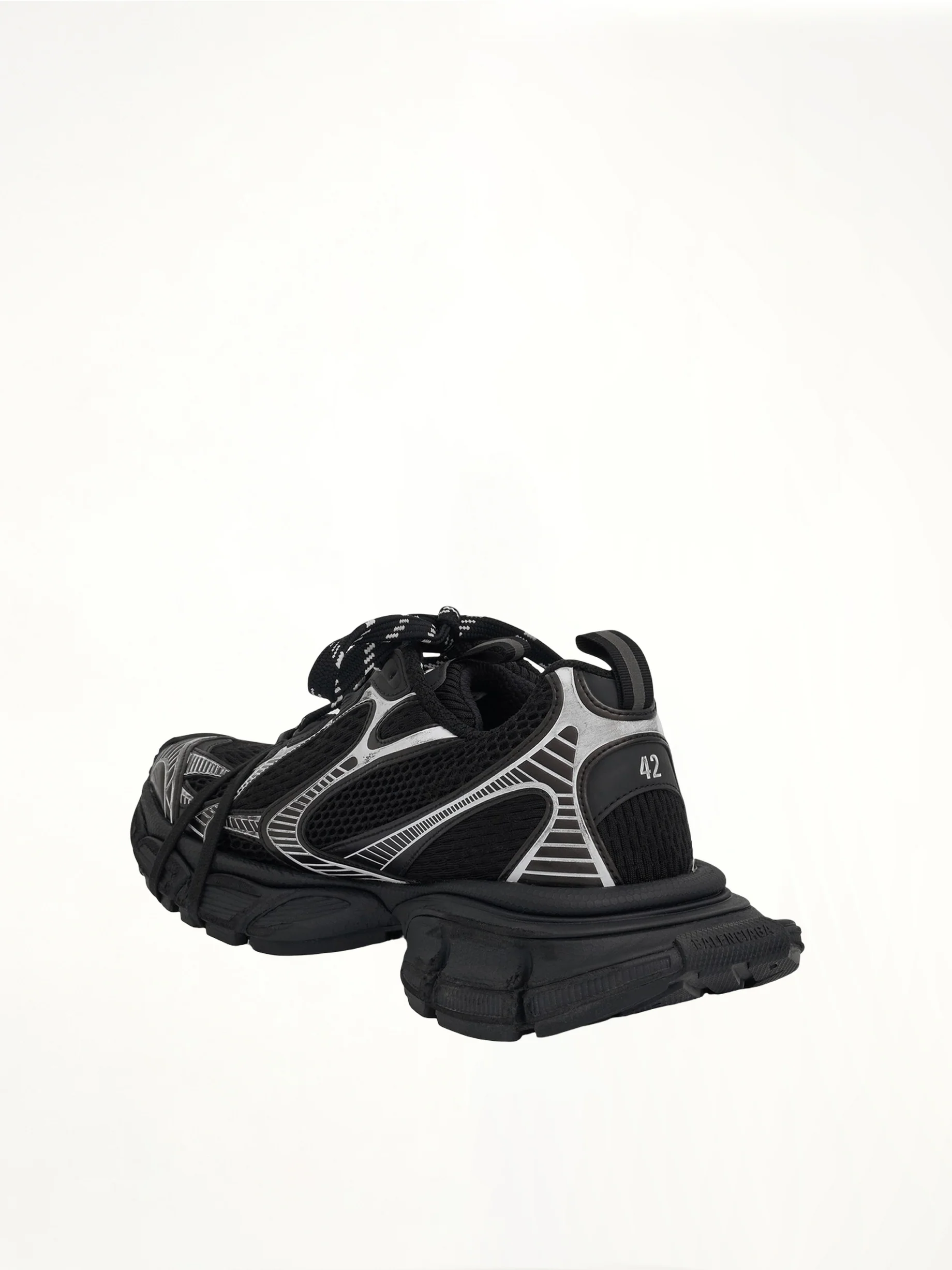 3XL Sneaker in Black/White - Image 3