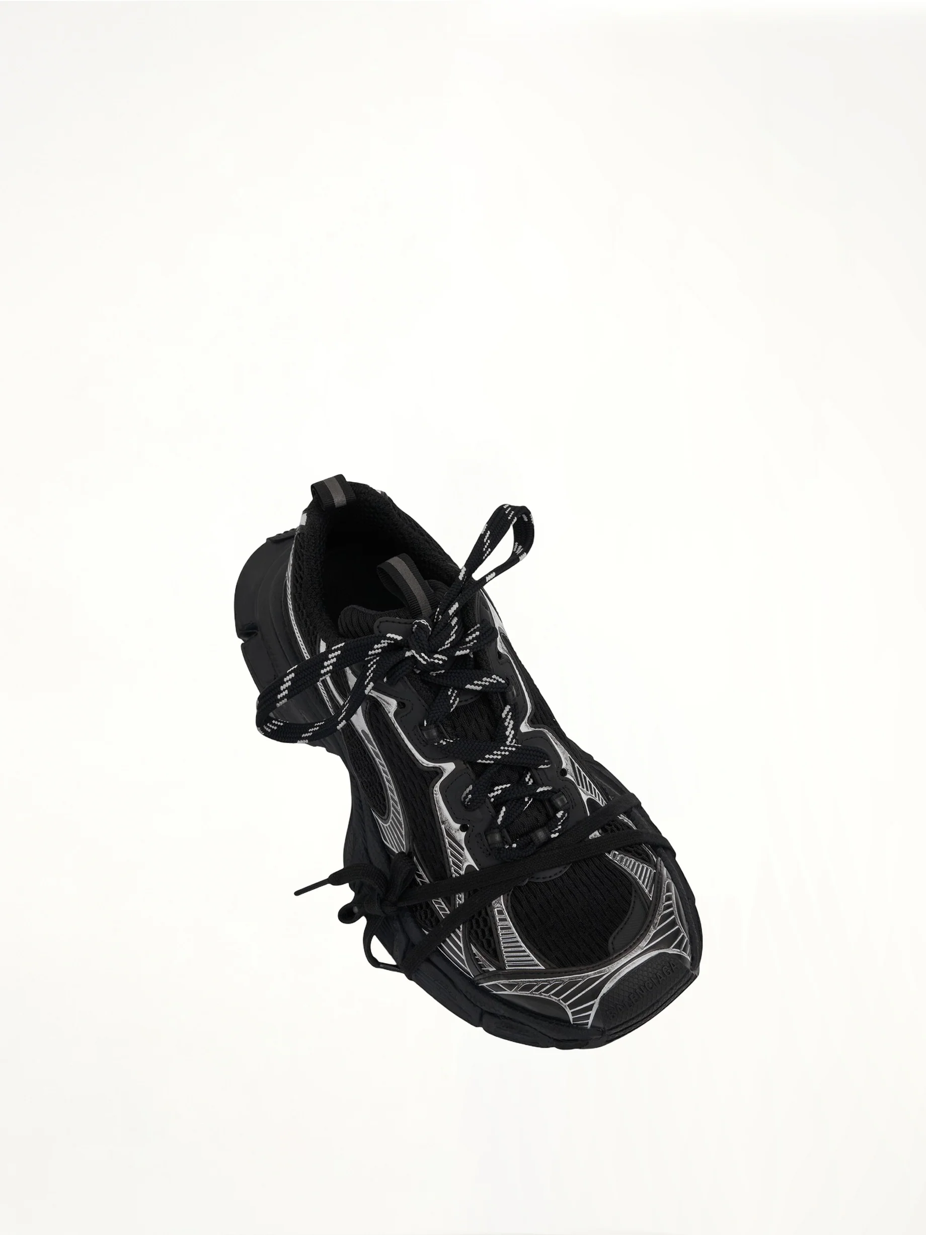 3XL Sneaker in Black/White - Image 4