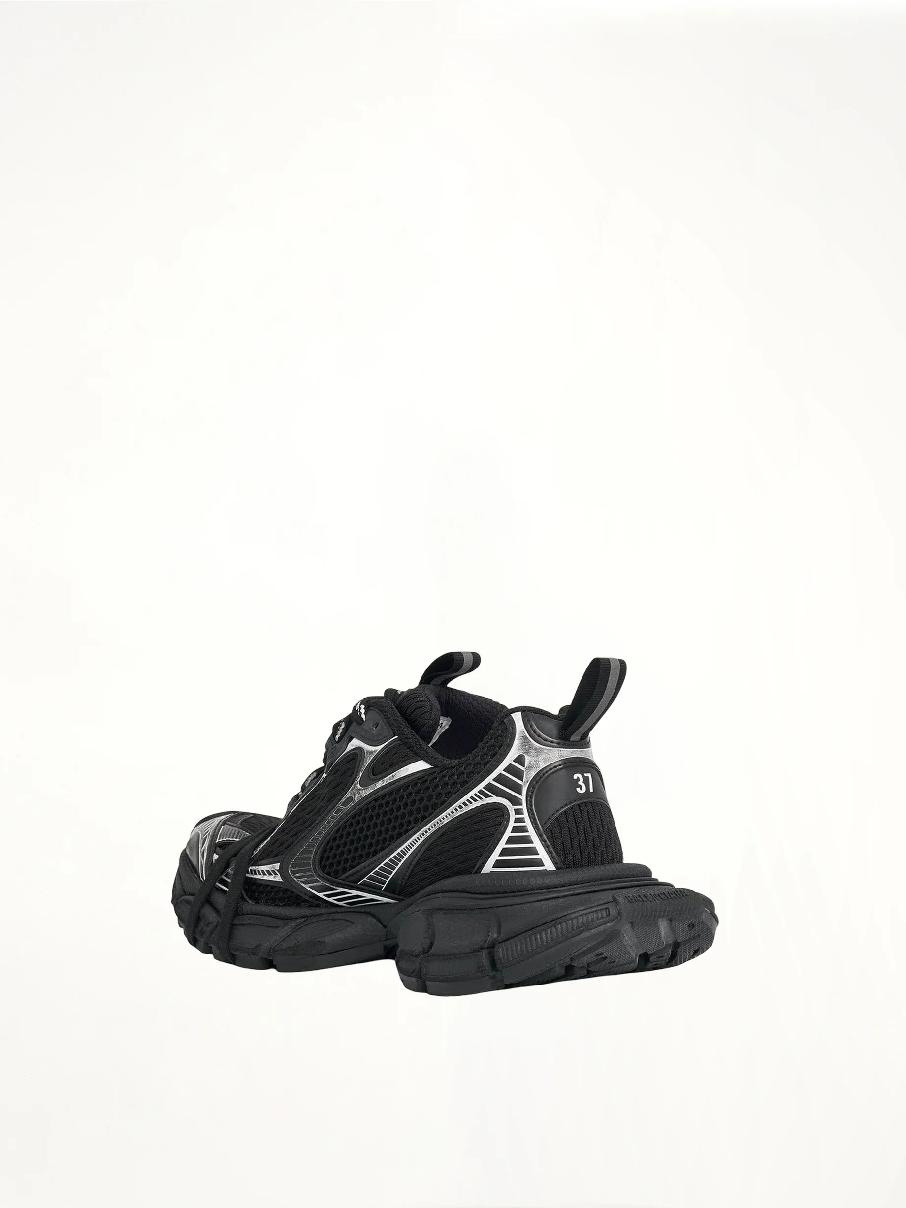 3XL Sneakers in Black/White - Image 3