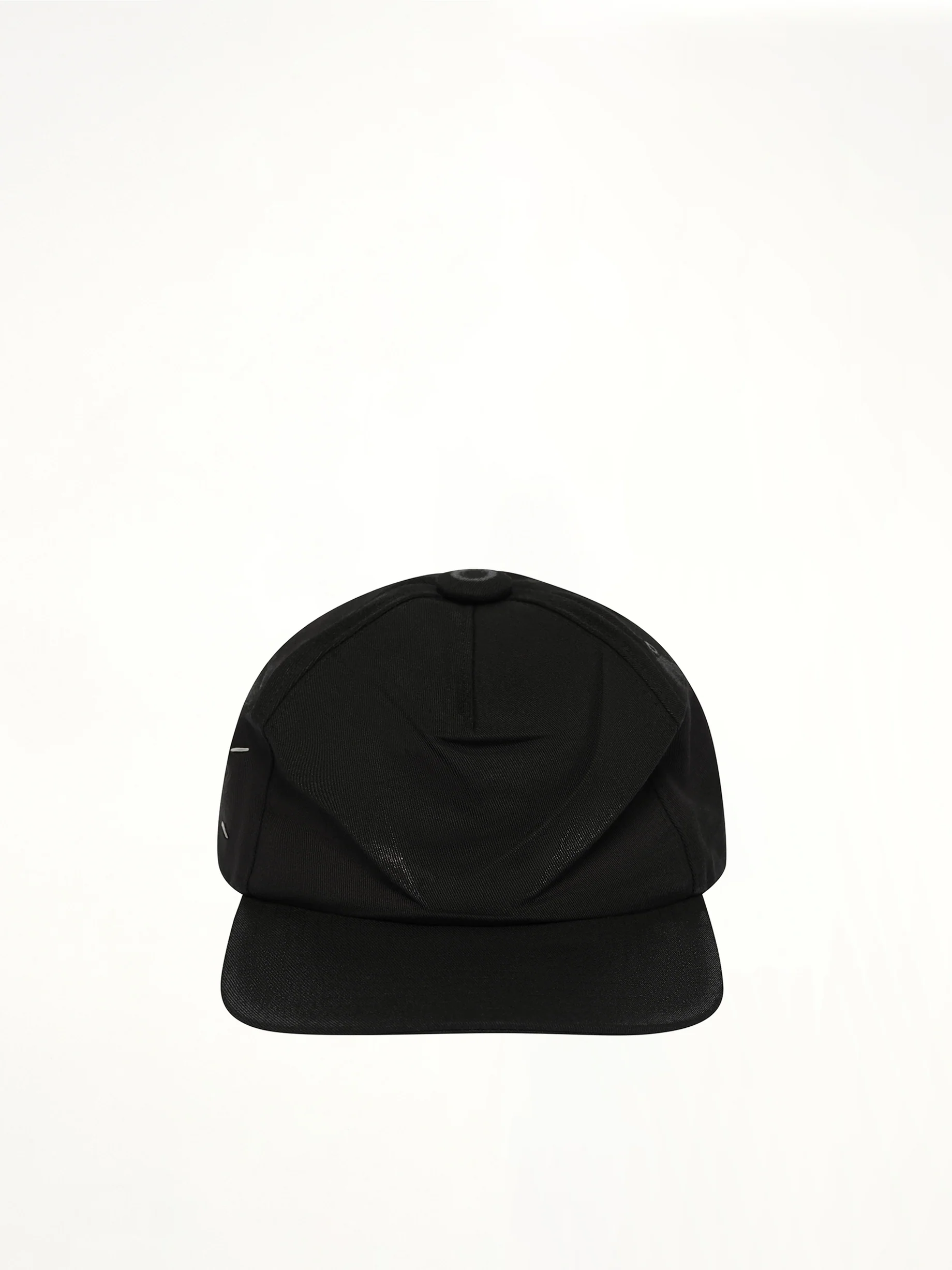 4 Stitches Hat in Black