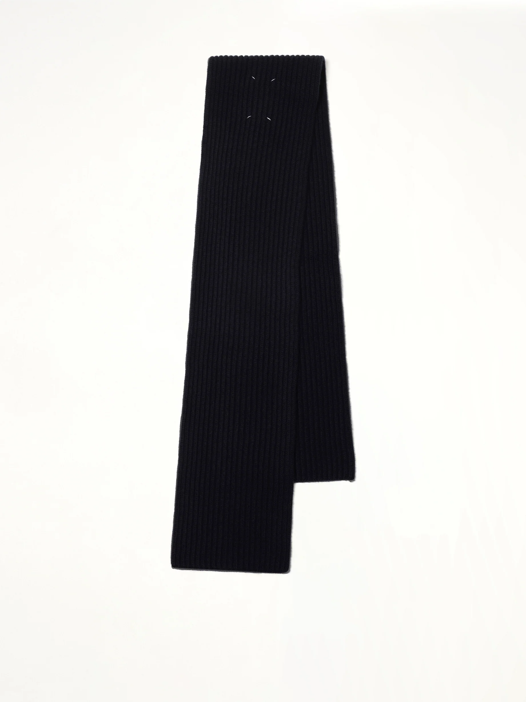 4 Stitches Scarve in Navy