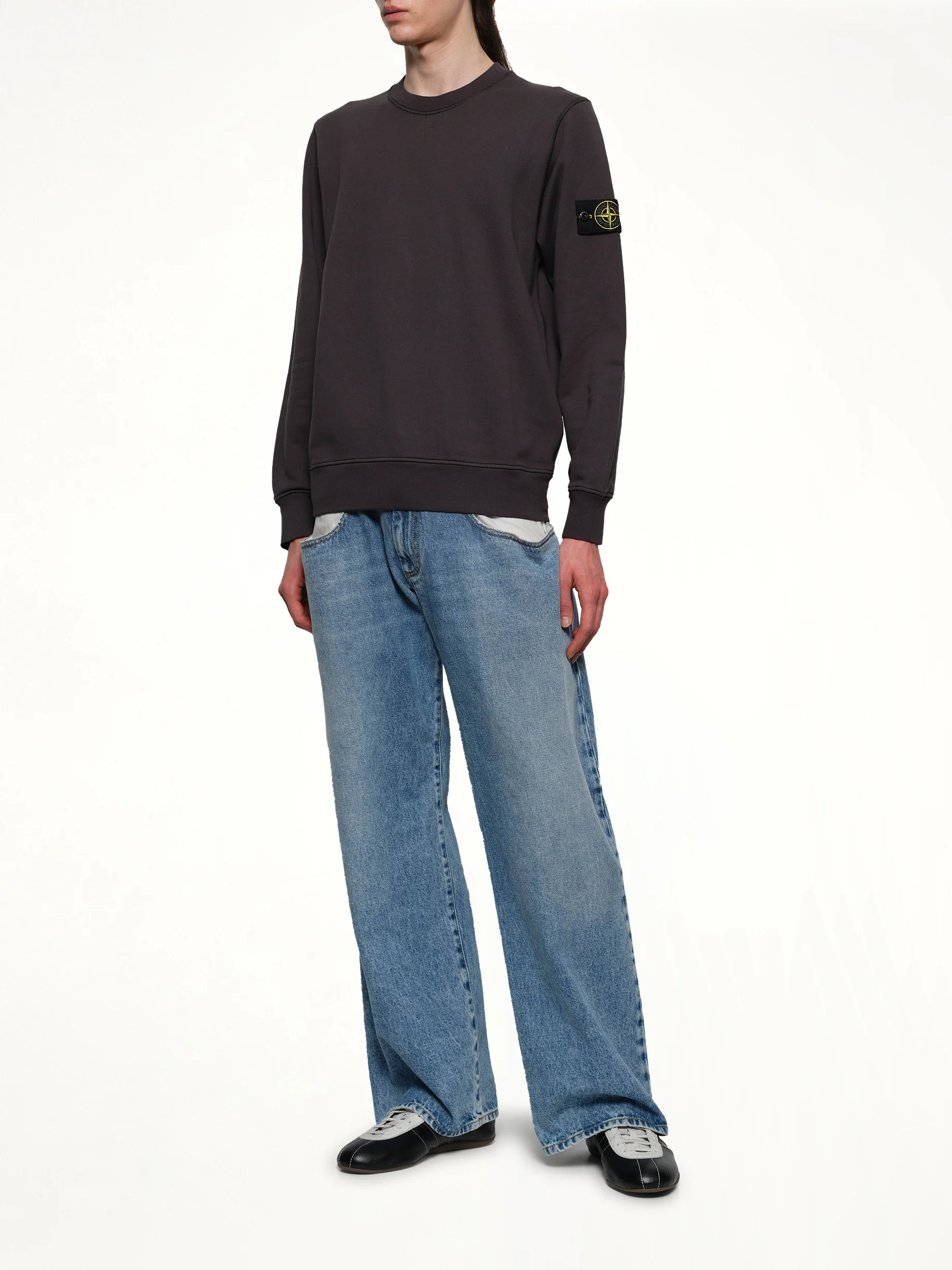 610006 Crewneck Sweatshirt in Lead Grey - Image 4