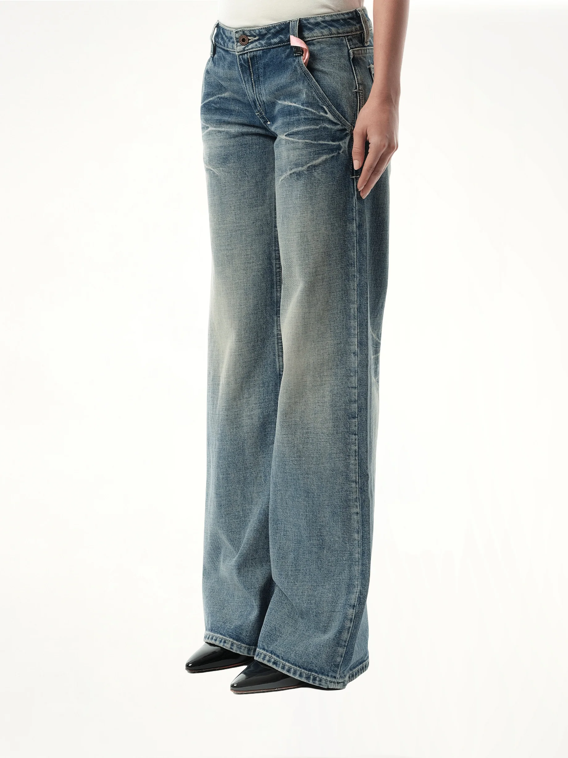 888 Low-Rise Oversized Jeans in Light Blue - Image 5
