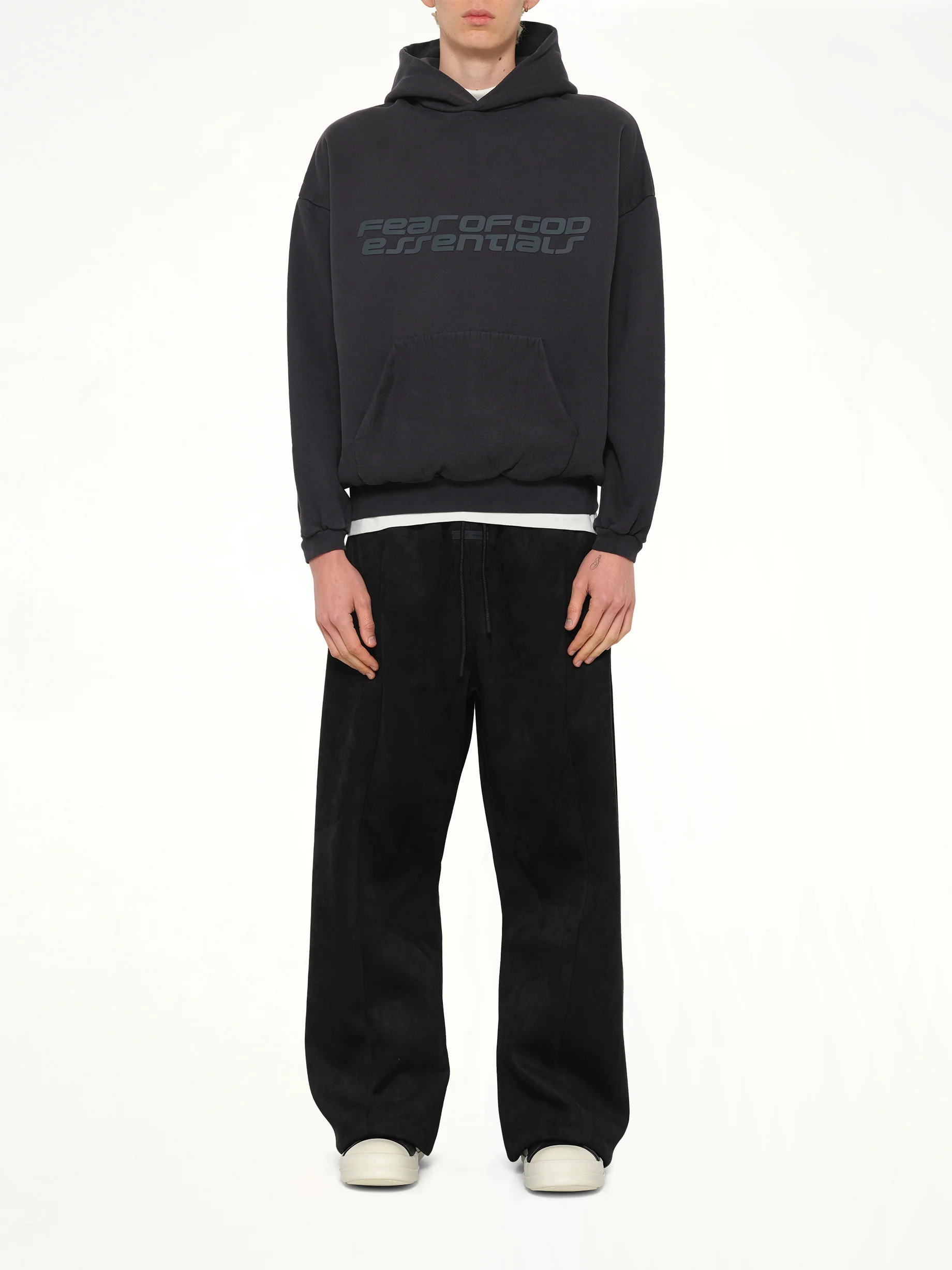 90's Hoodie in Vintage Black - Image 7
