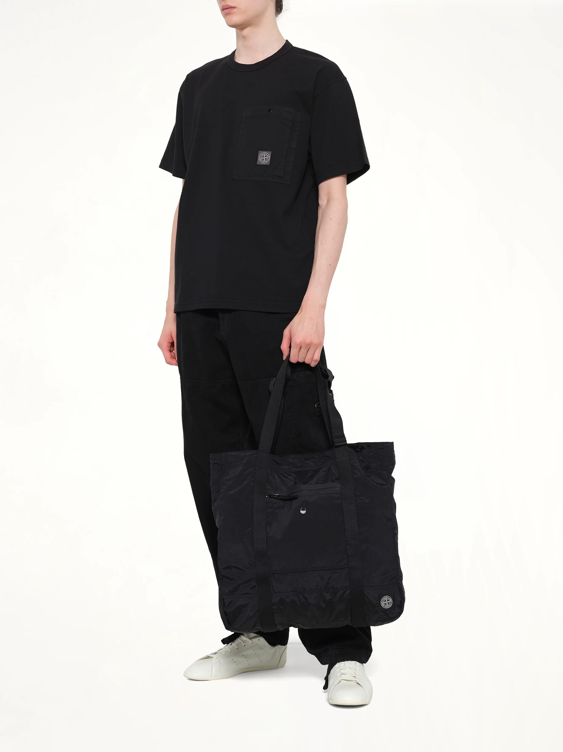 9200012 Tote Bag in Black - Image 4