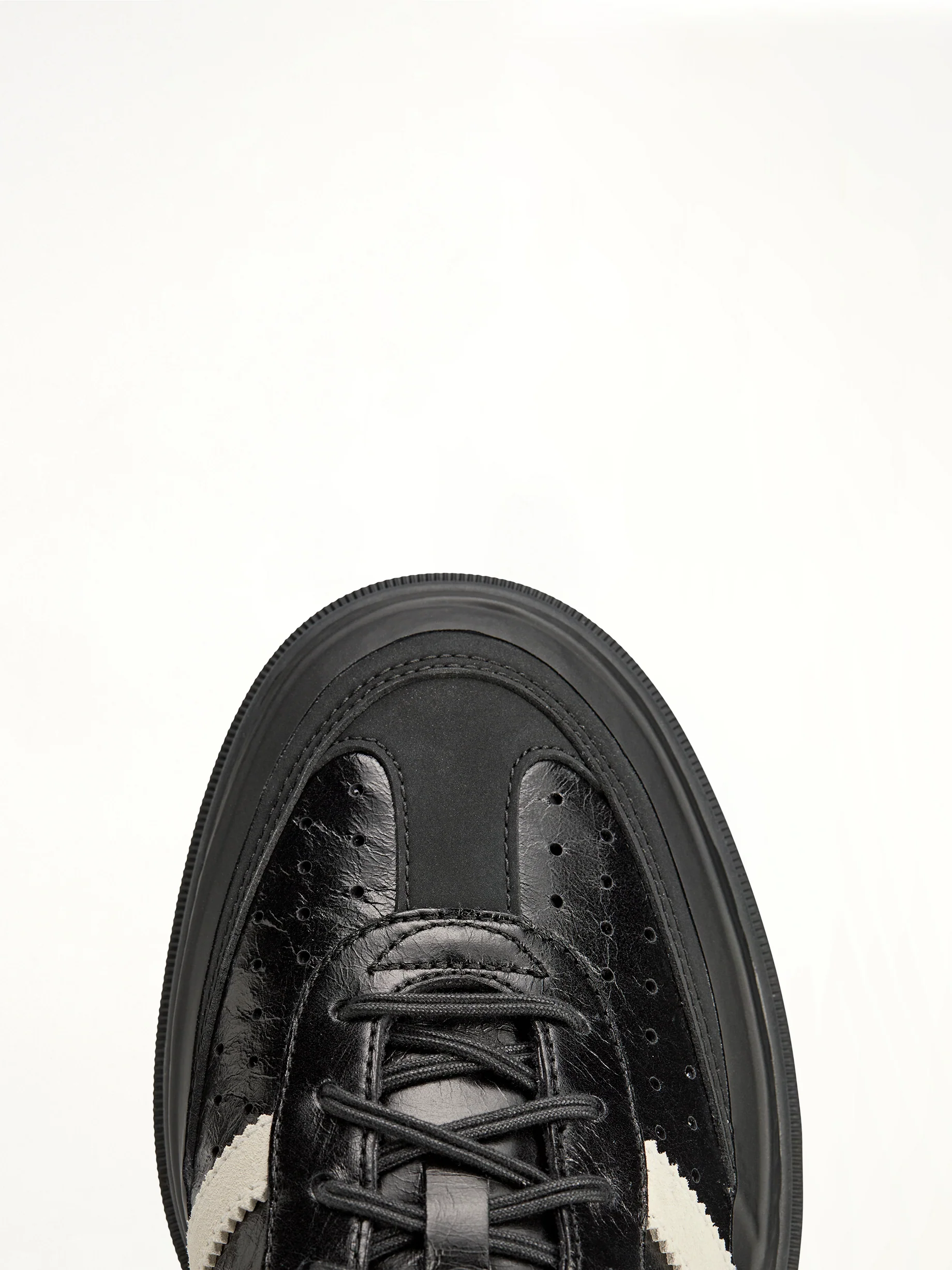 Adidas x SFTM Samba LX Freizeit in Core Black - Image 7