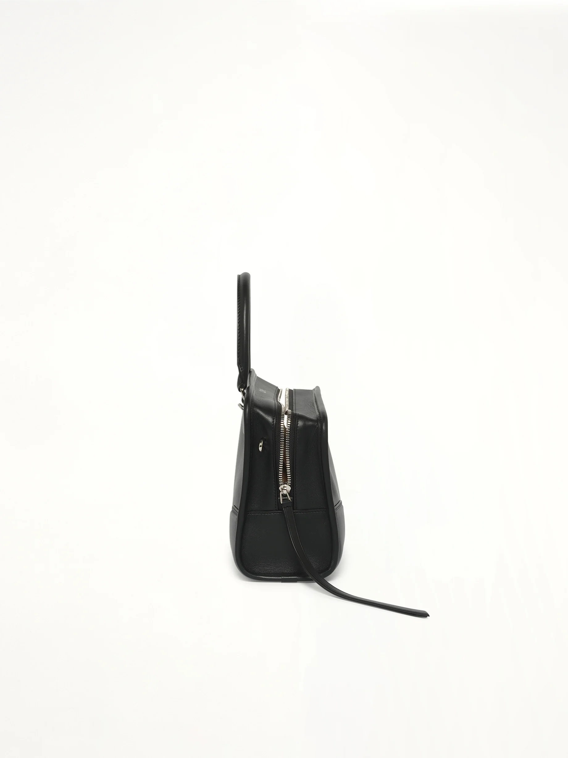Amazona 180 Small Bag in Black - Image 9