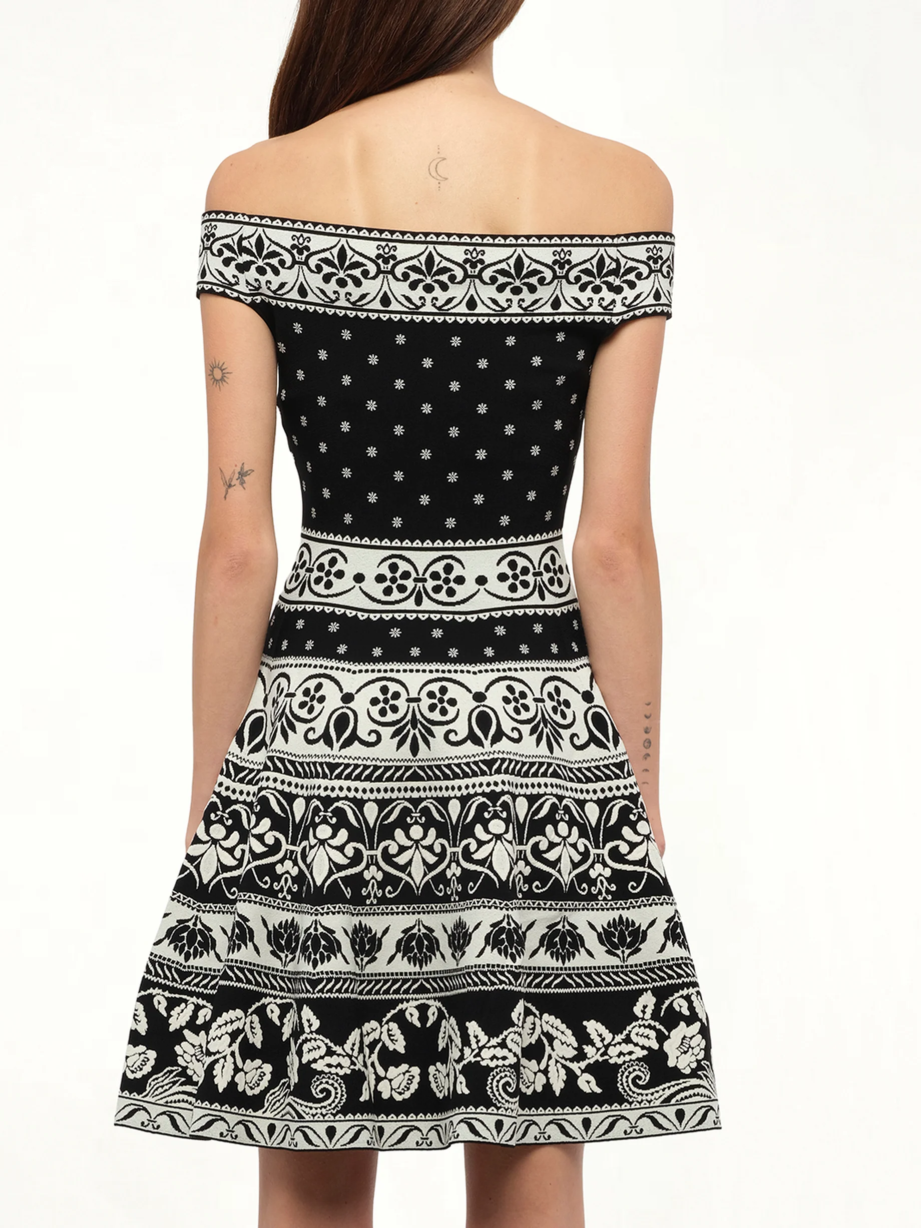 Floral Jacq Dress in Black/White - Image 6