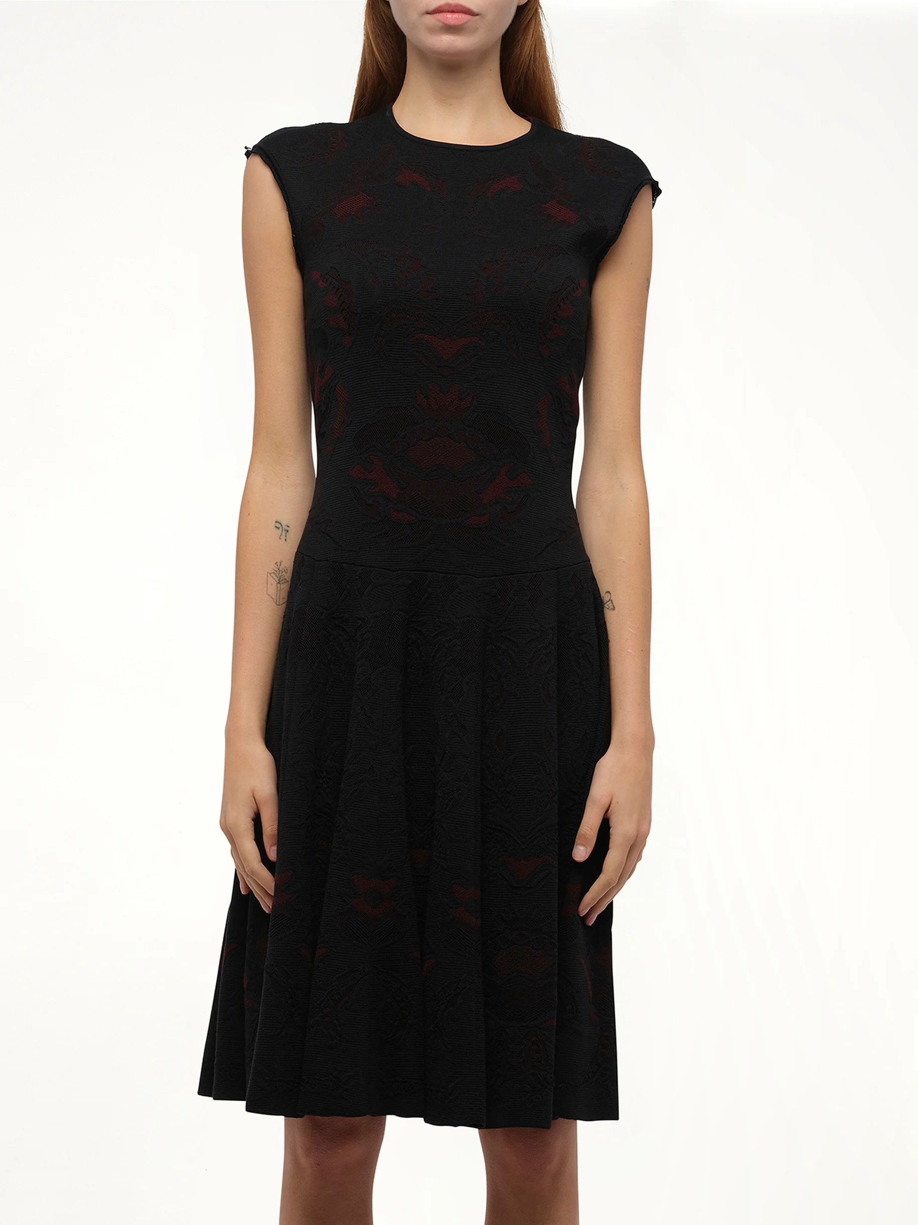 Amq - Flower Lace Dress in Black046