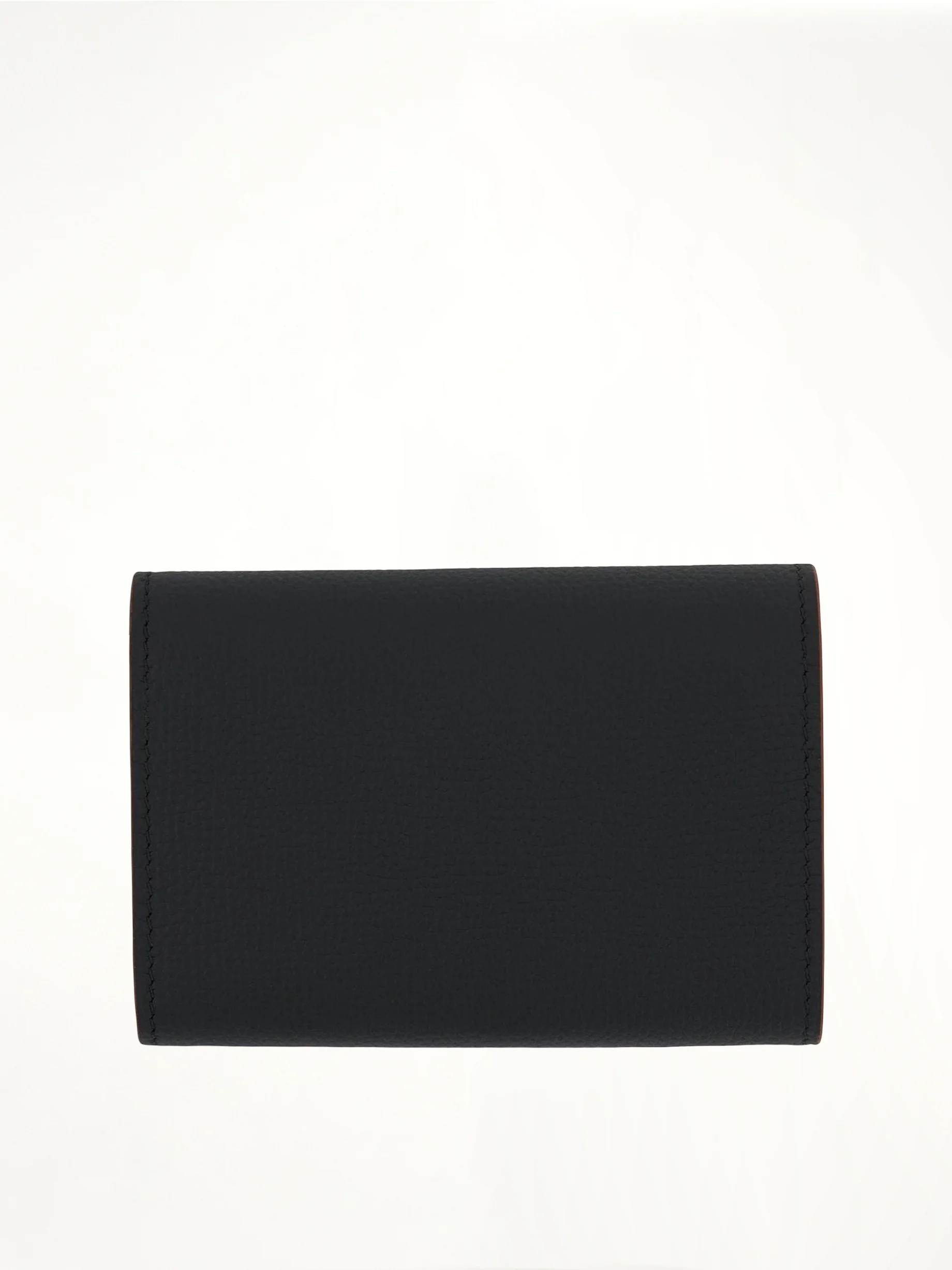 Anagram Small Vertical Wallet in Pebble Grain Calfskin in Black - Image 2