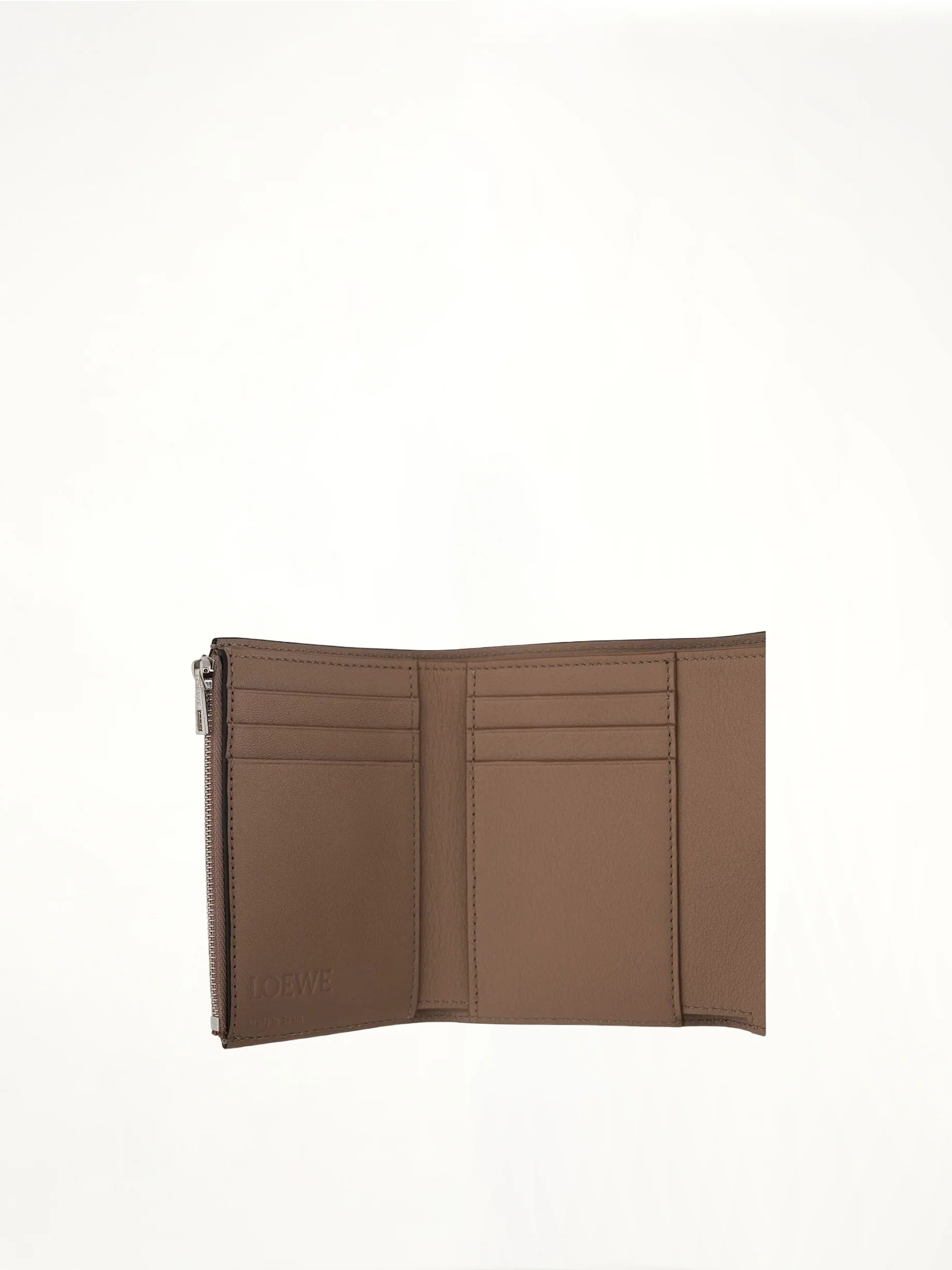 Anagram Small Vertical Wallet in Pebble Grain Calfskin in Sand - Image 2