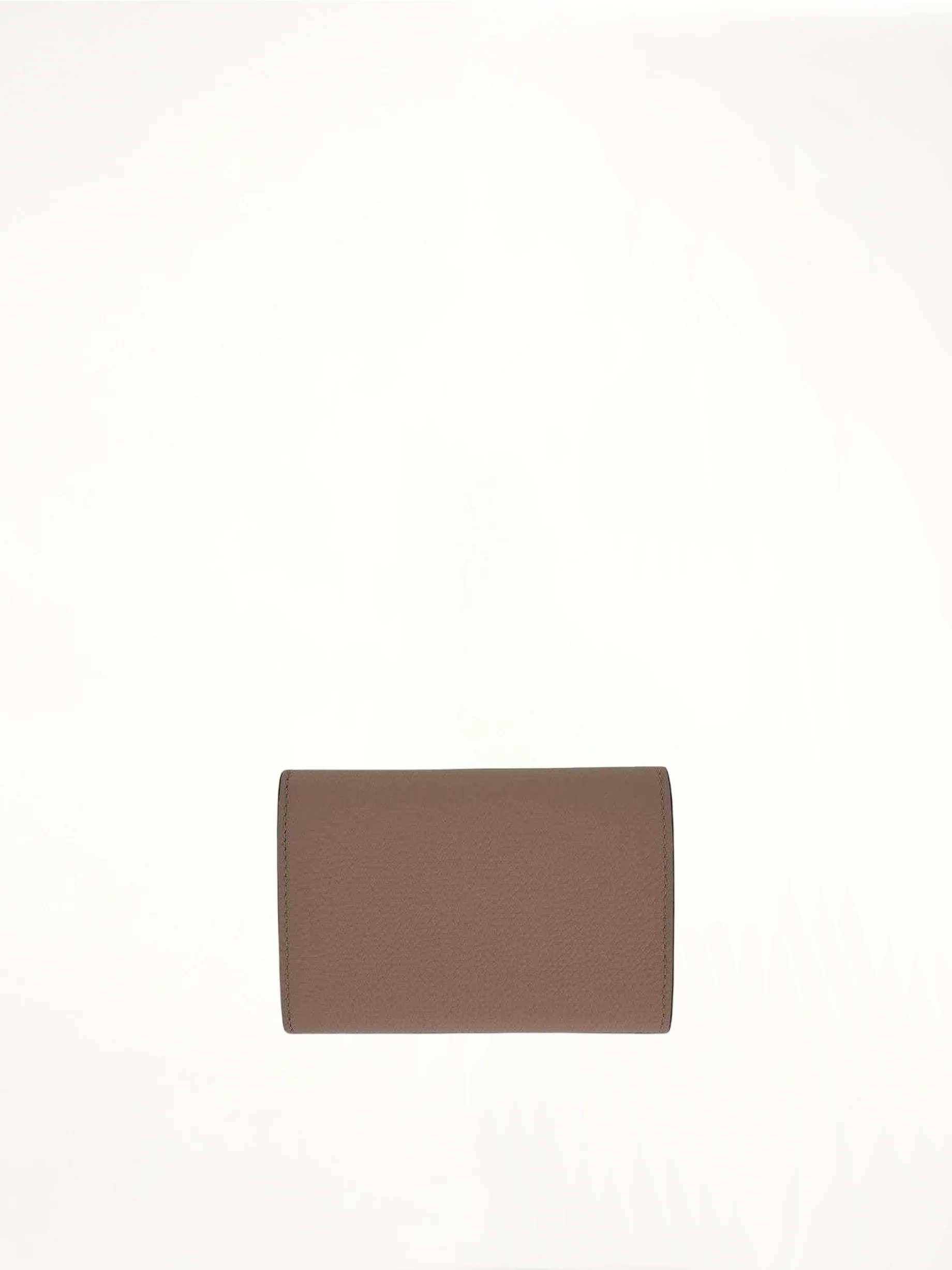 Anagram Small Vertical Wallet in Pebble Grain Calfskin in Sand - Image 4