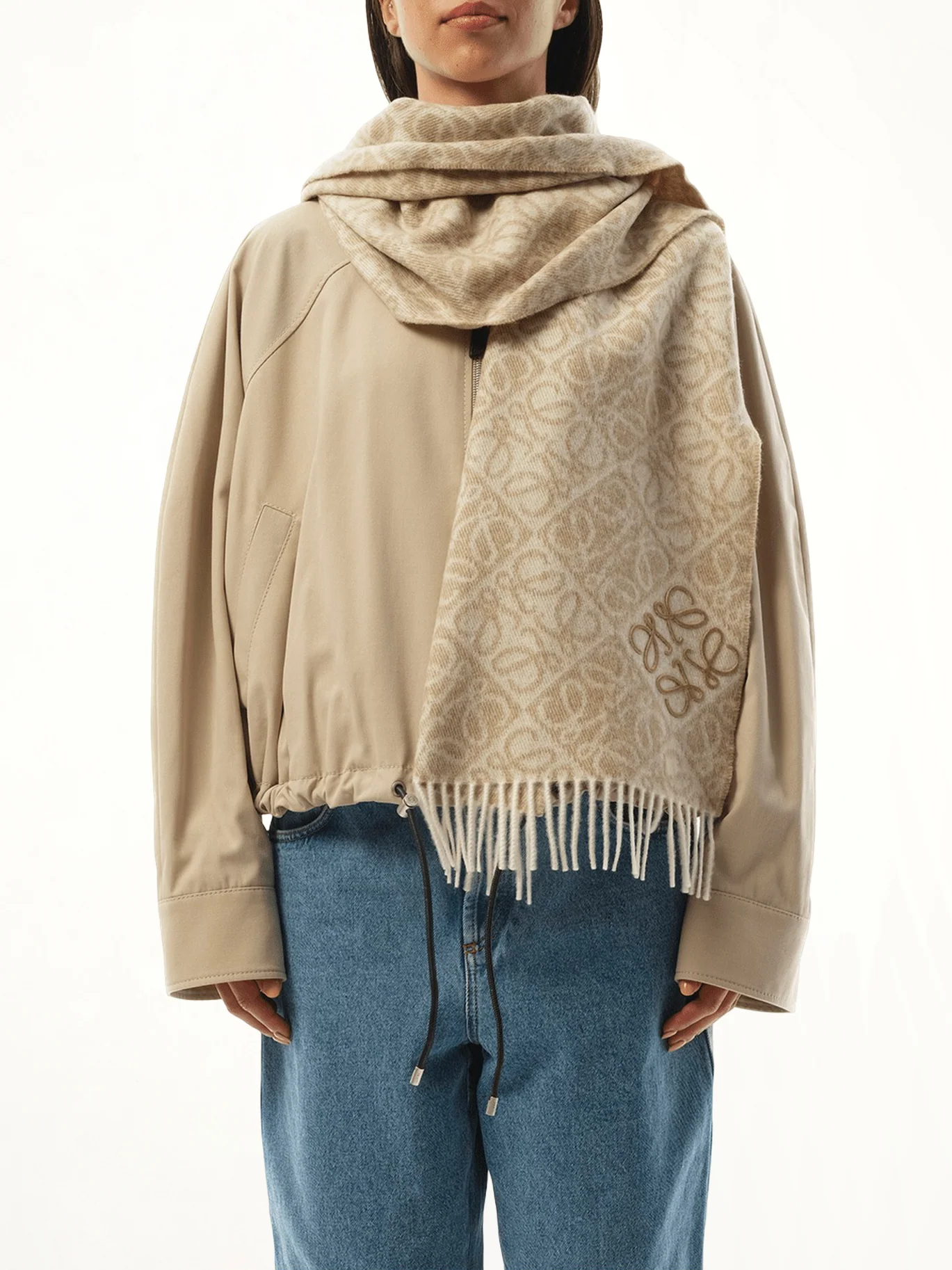 Anagram Wool Cashmere Scarf in Beige - Image 2
