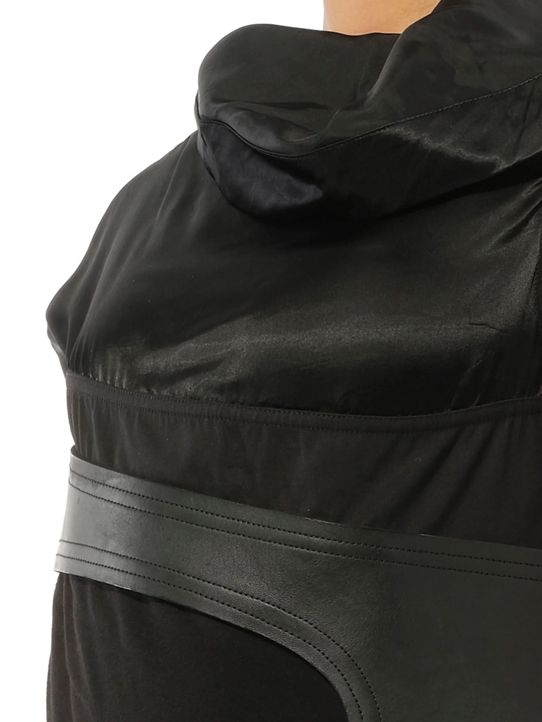 Arc Top Tunic in Black - Image 2