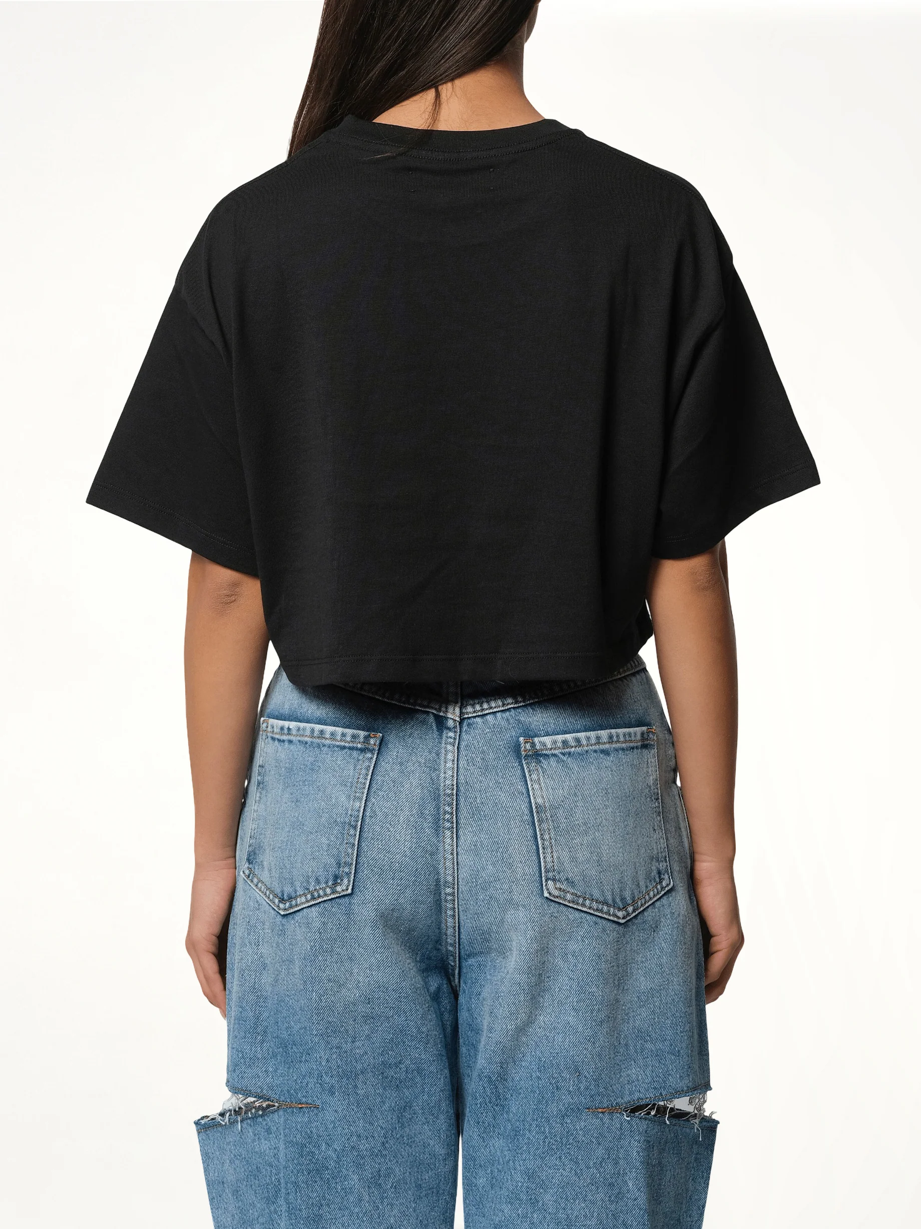Arts District Cropped T-Shirt in Black - Image 6