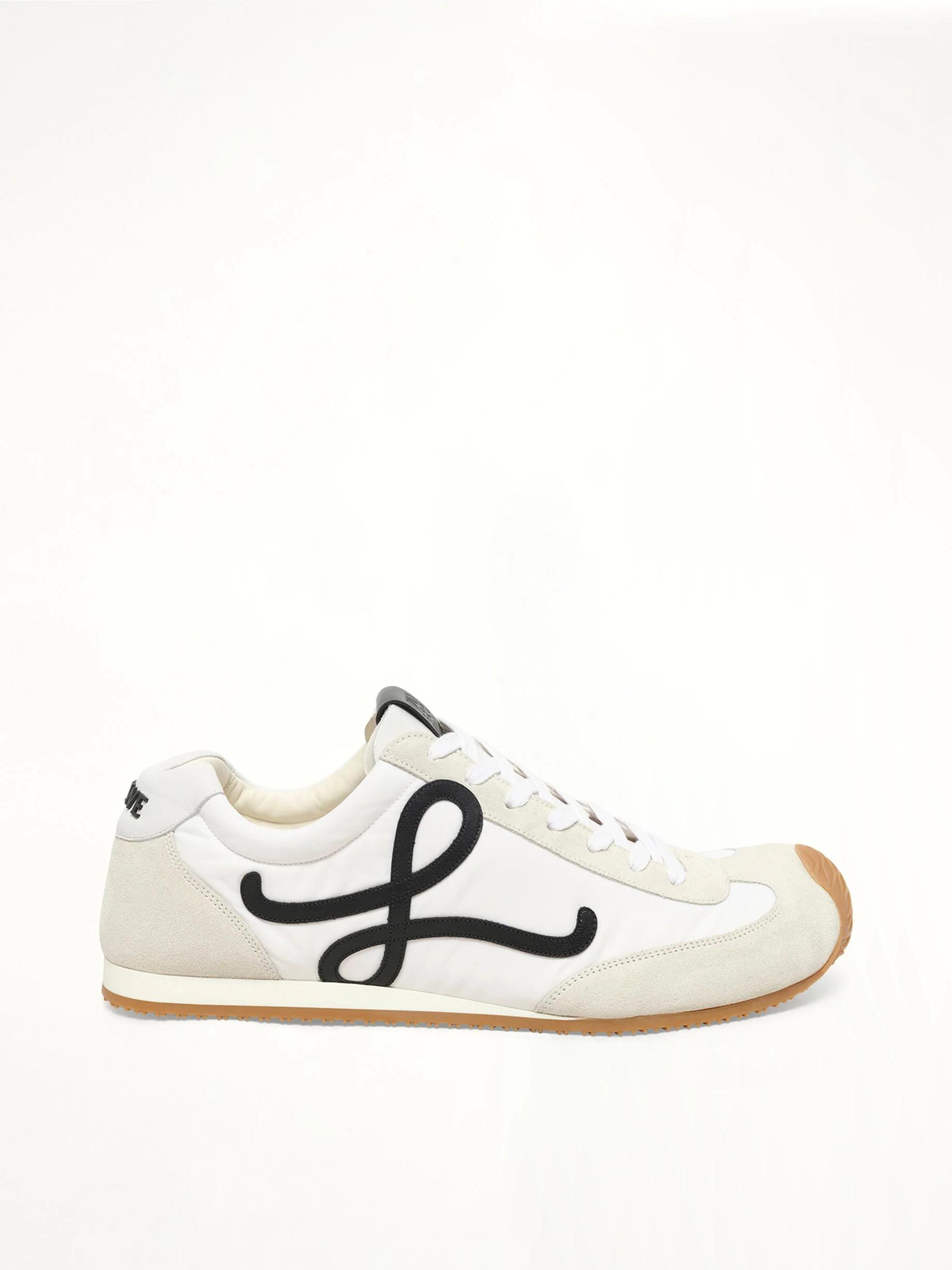 Ballet Runner 2.0 in White/Black