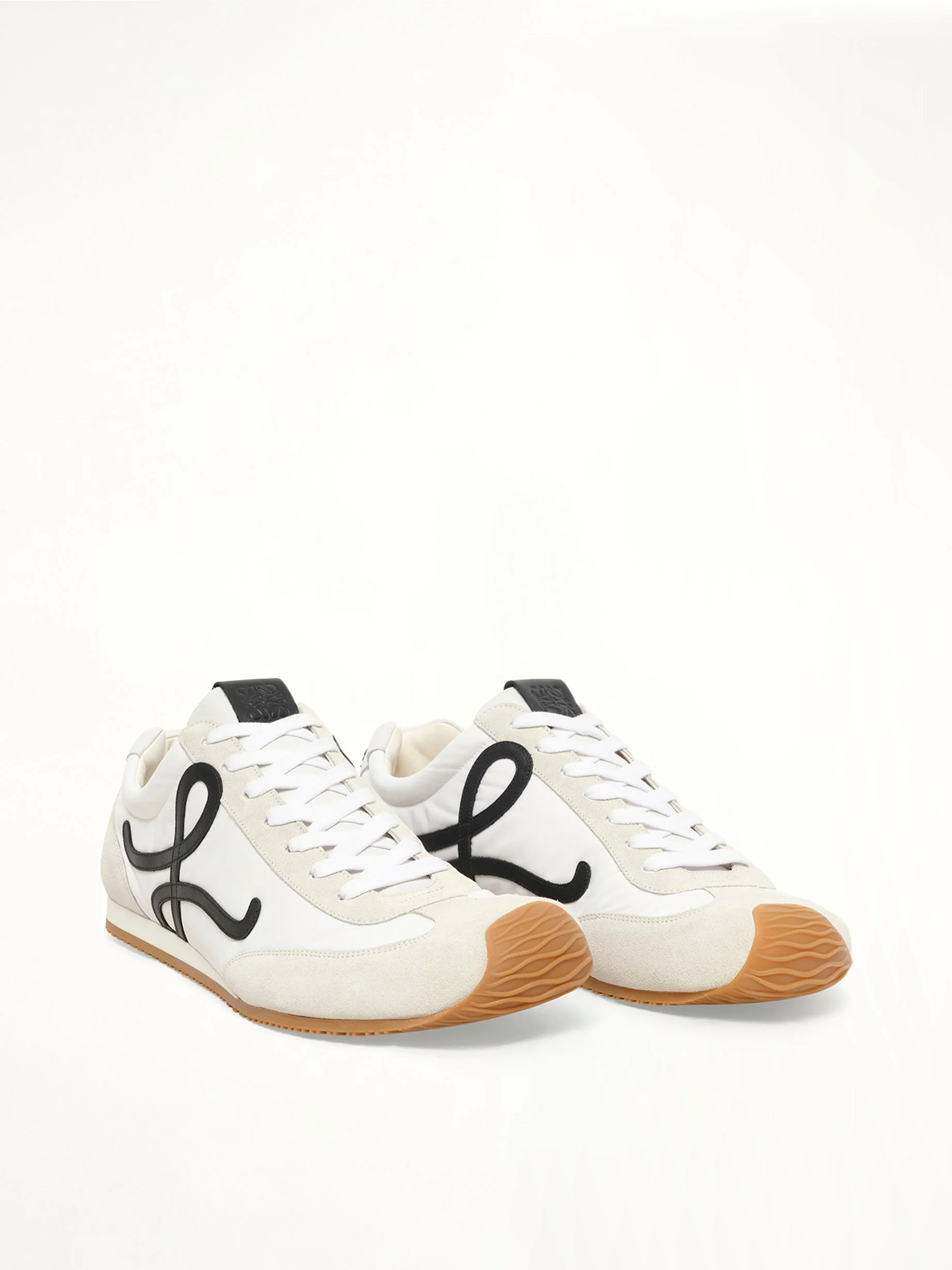 Ballet Runner 2.0 in White/Black - Image 2