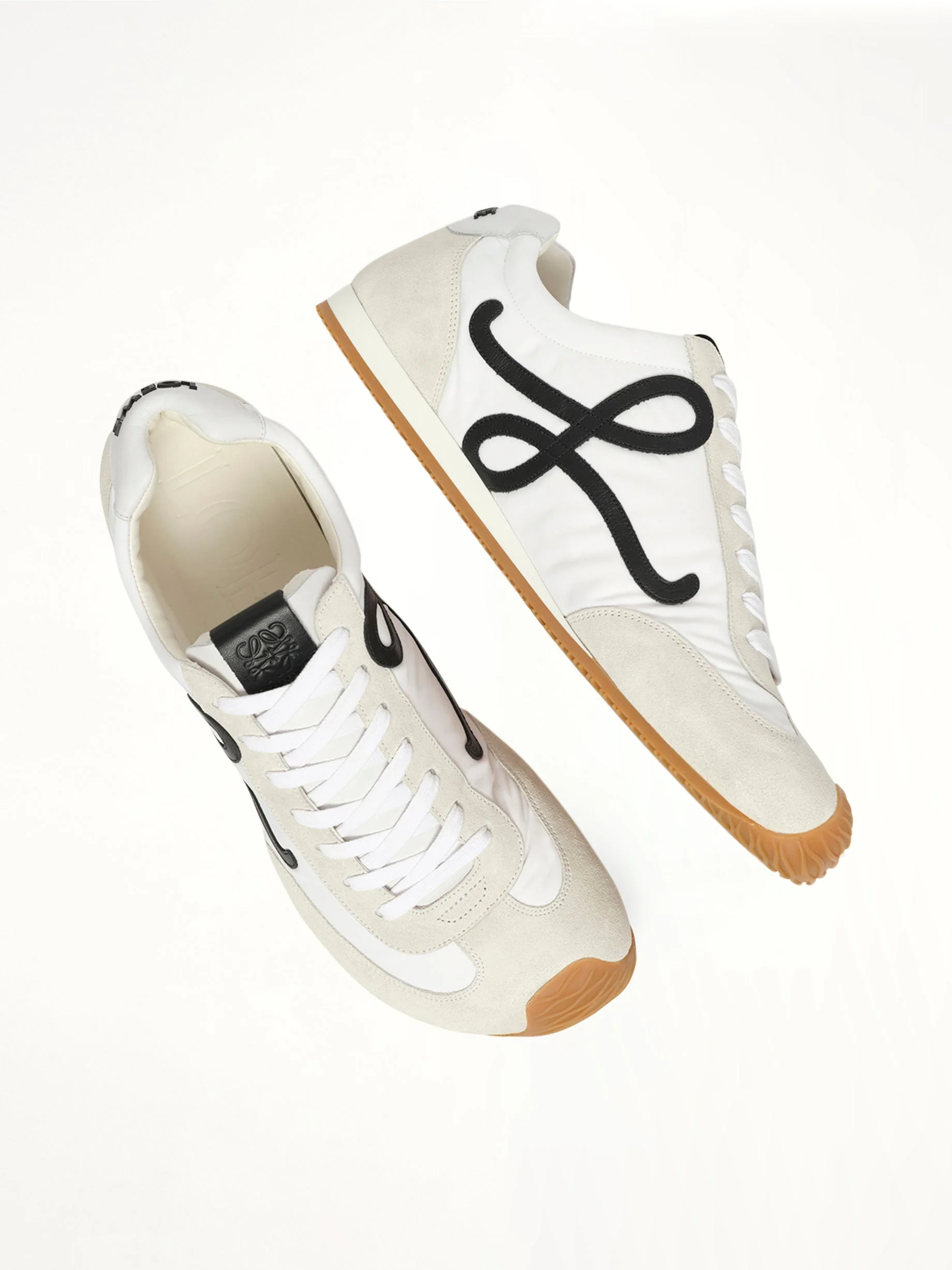 Ballet Runner 2.0 in White/Black - Image 4