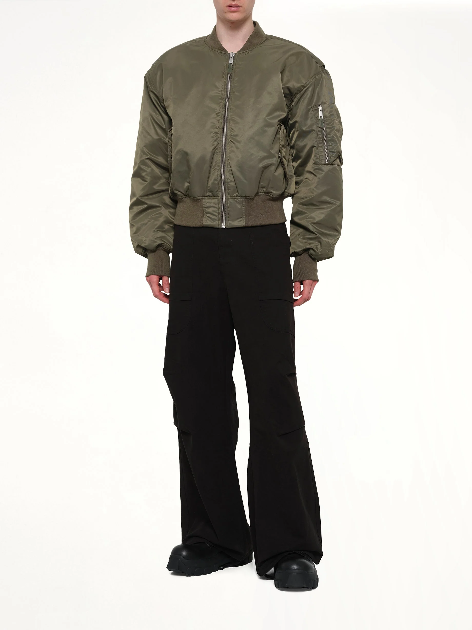 Barren Cargo in Black - Image 4