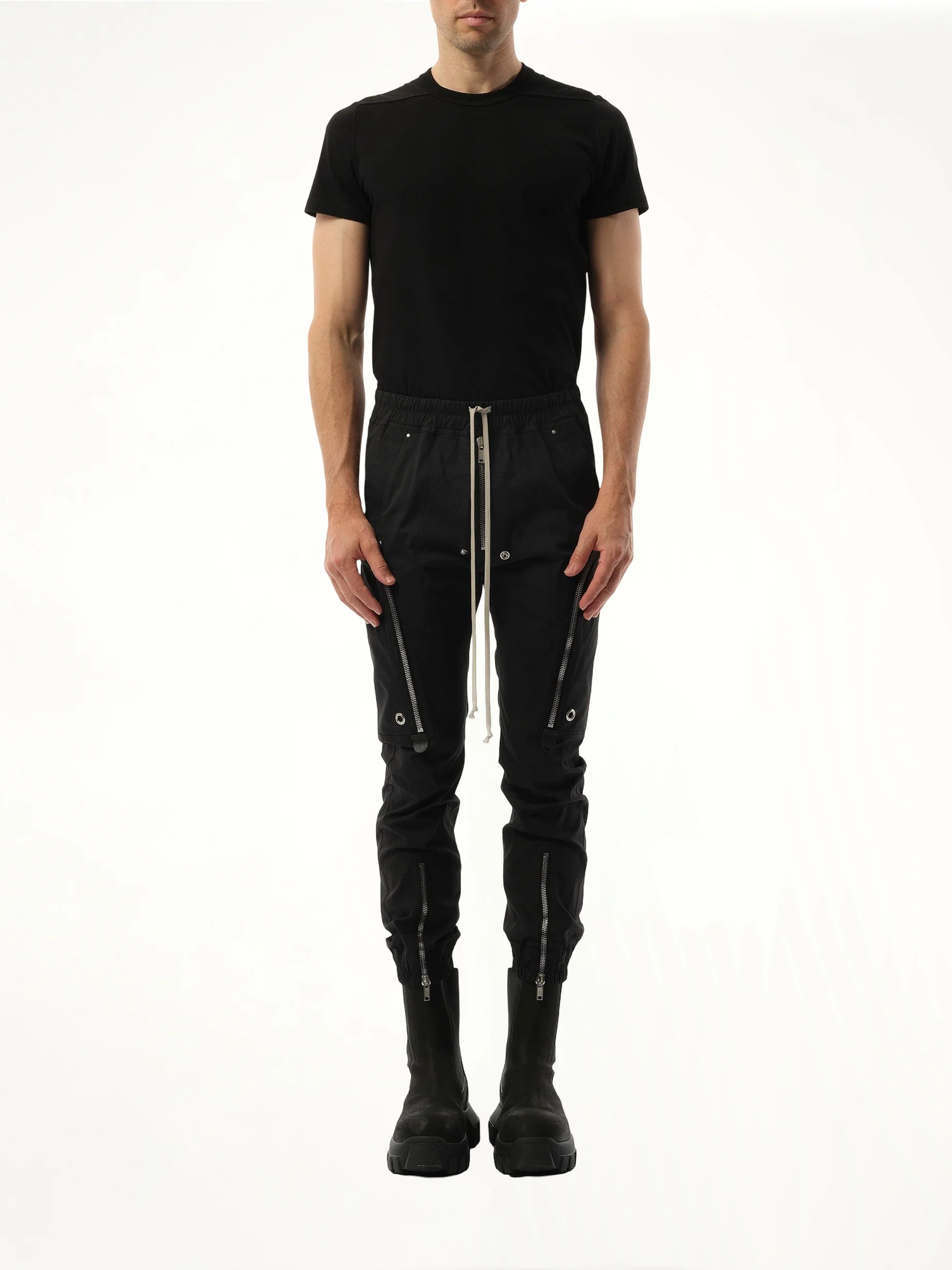 Bauhaus Cargo in Black - Image 4