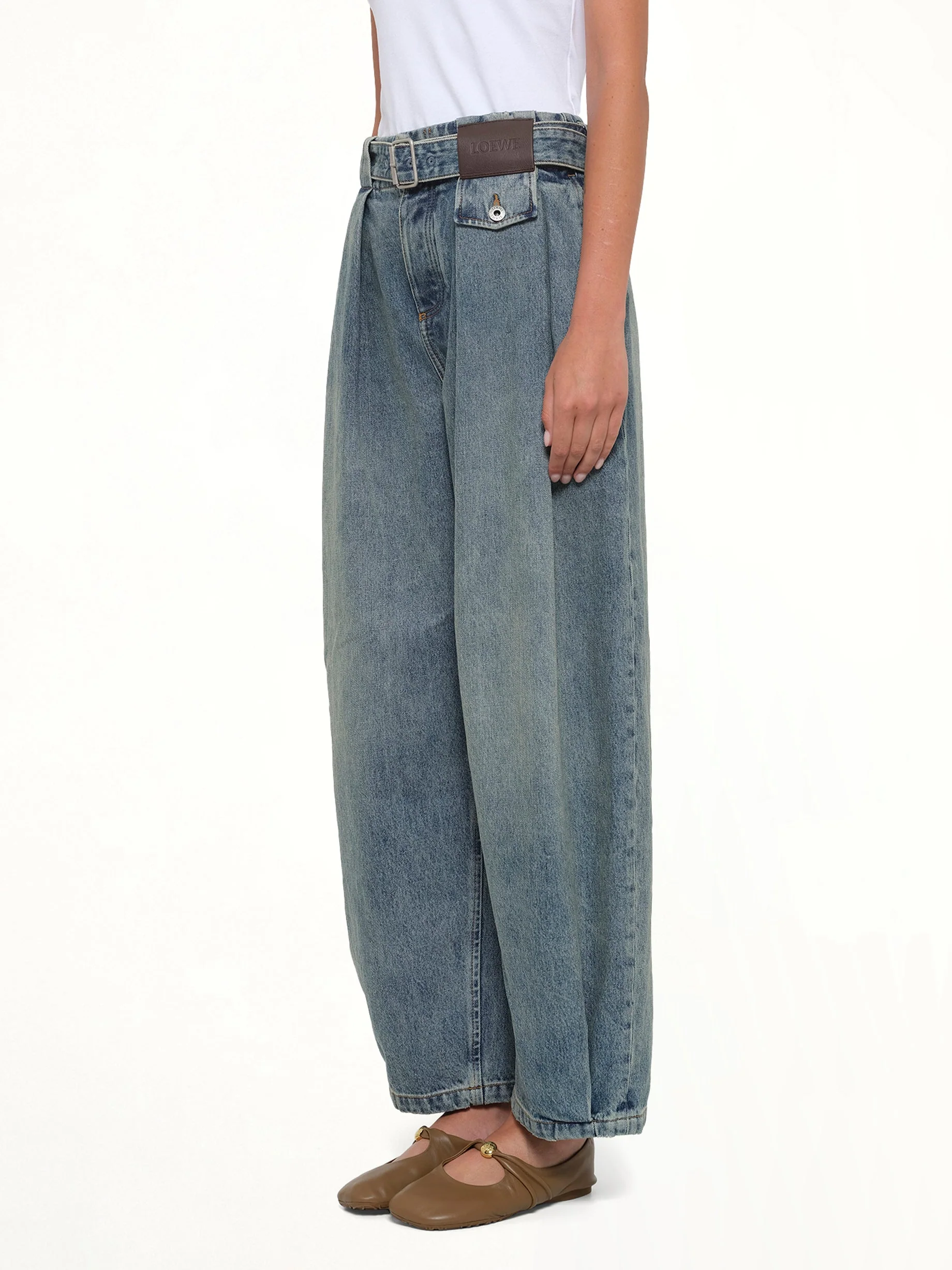Belted Jeans AF in Washed Denim - Image 3