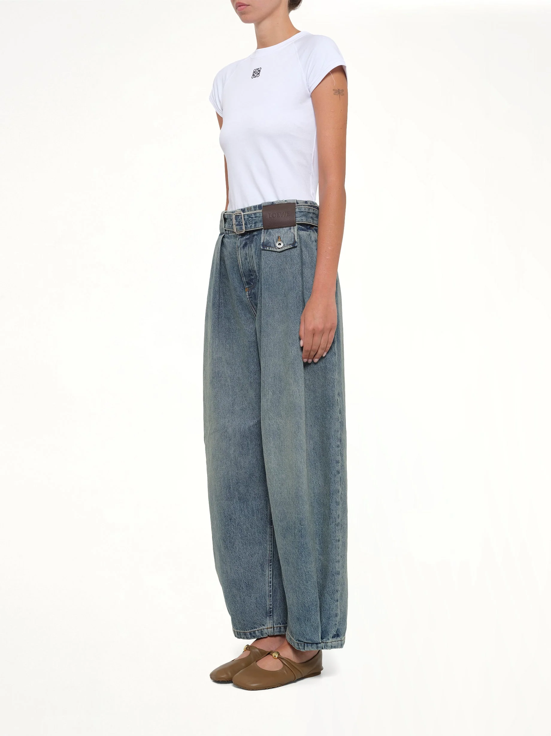 Belted Jeans AF in Washed Denim - Image 4