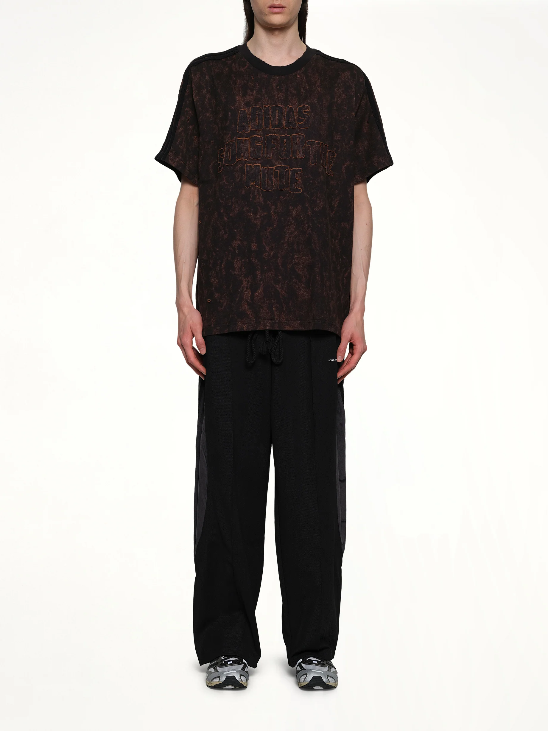 Bleaching Effect T-Shirt in Black/Wild Brown - Image 7