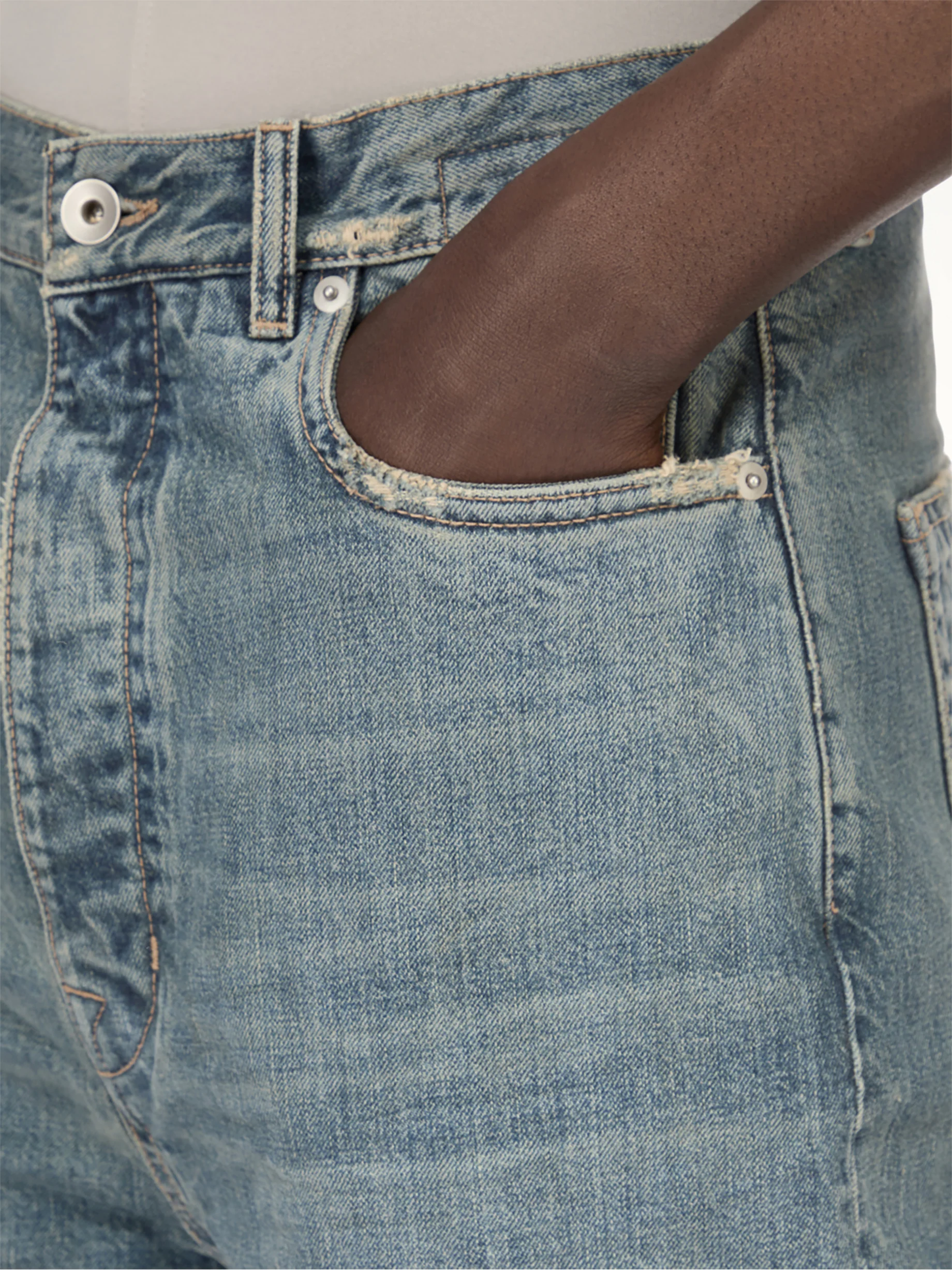 Bolan Bootcut Jeans in Washed Indigo - Image 4