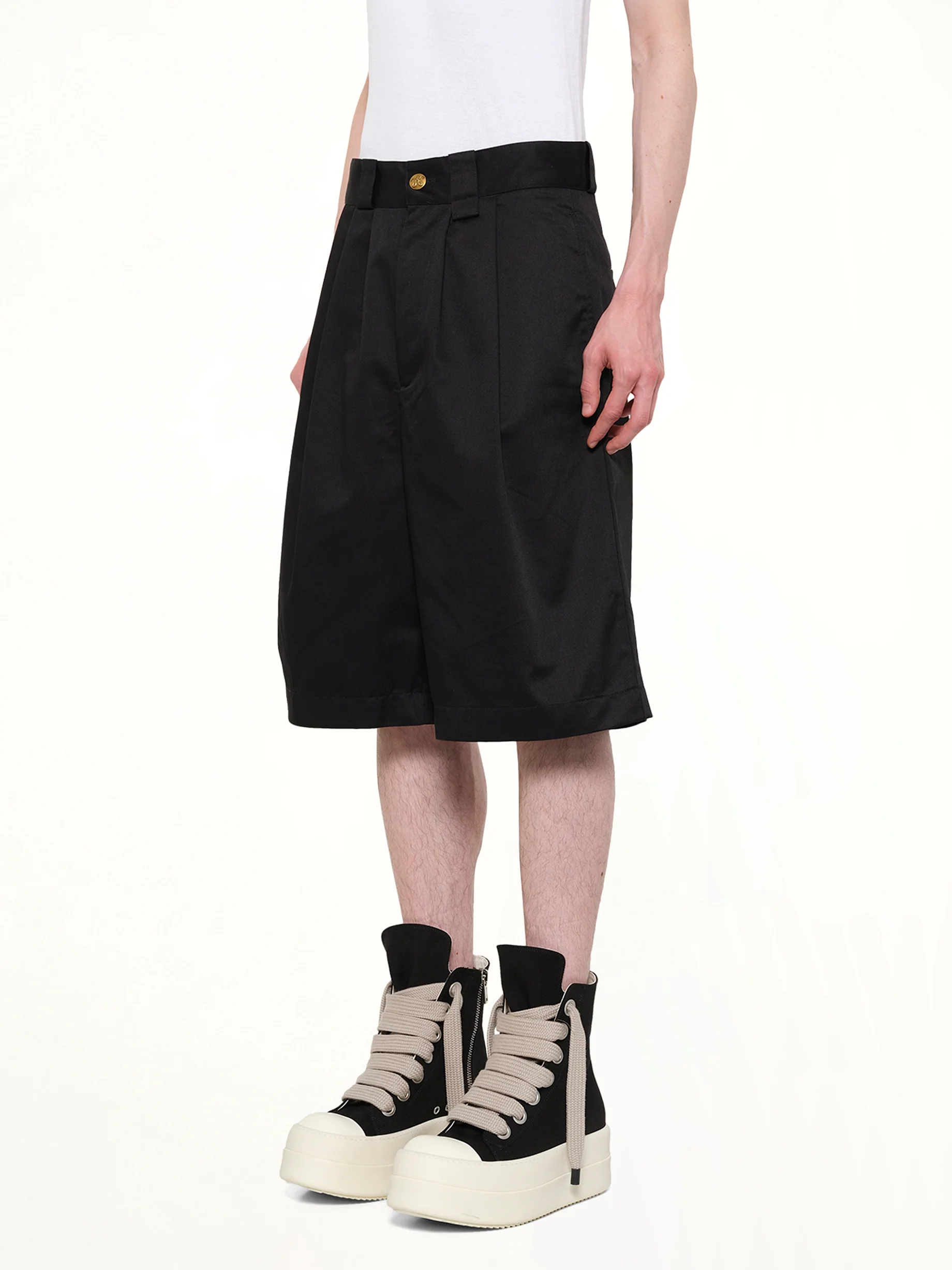 Borracho Short in Black - Image 3