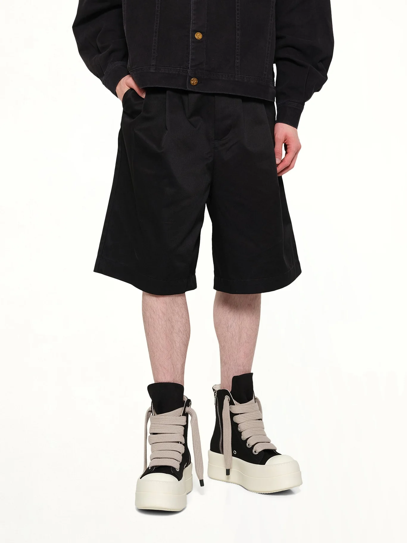 Borracho Short in Black - Image 6