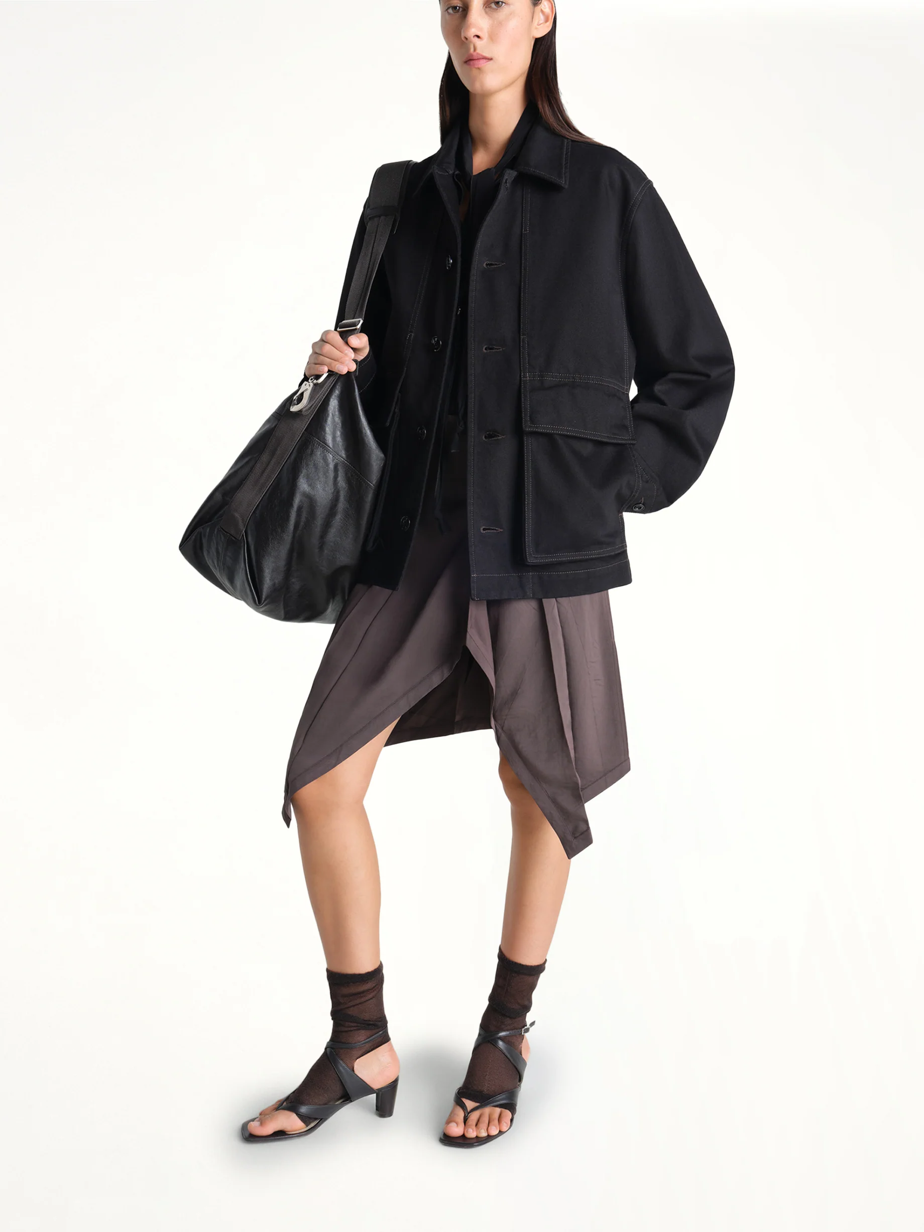 Boxy Heavy Jacket in Black - Image 4