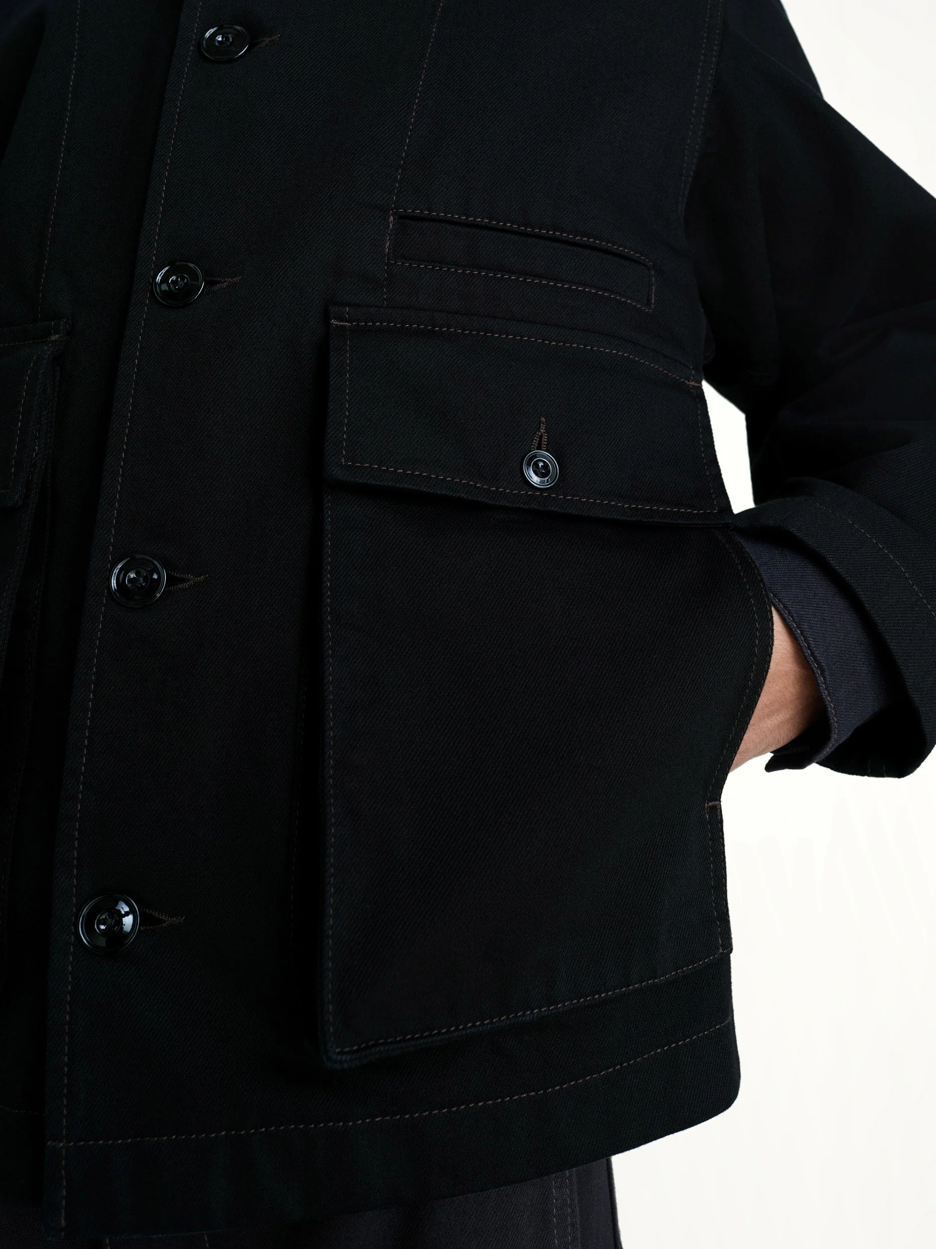 Boxy Outer Jacket in Black - Image 6