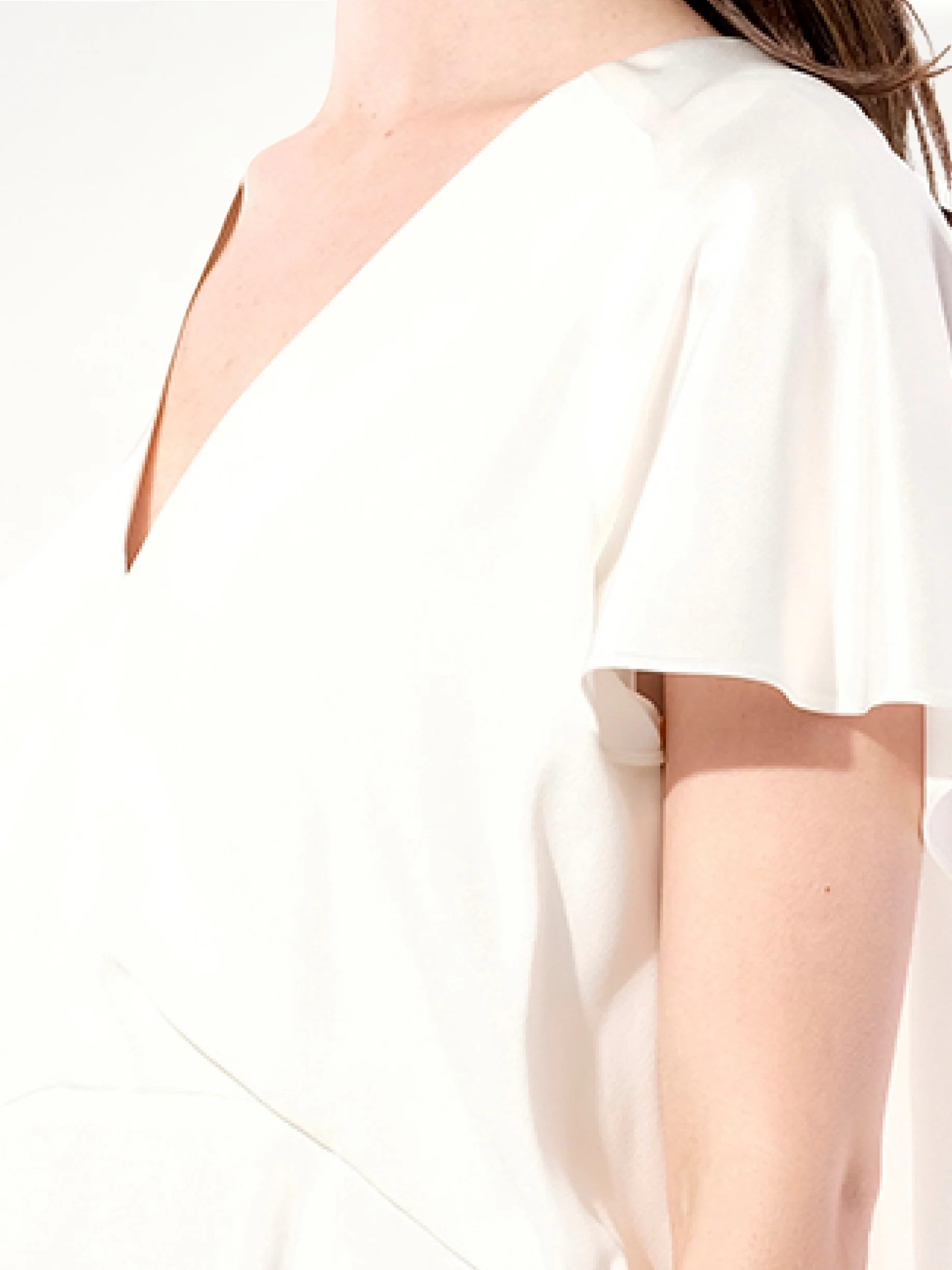 Breezy Romantic Short Sleeve Dress in White - Image 3