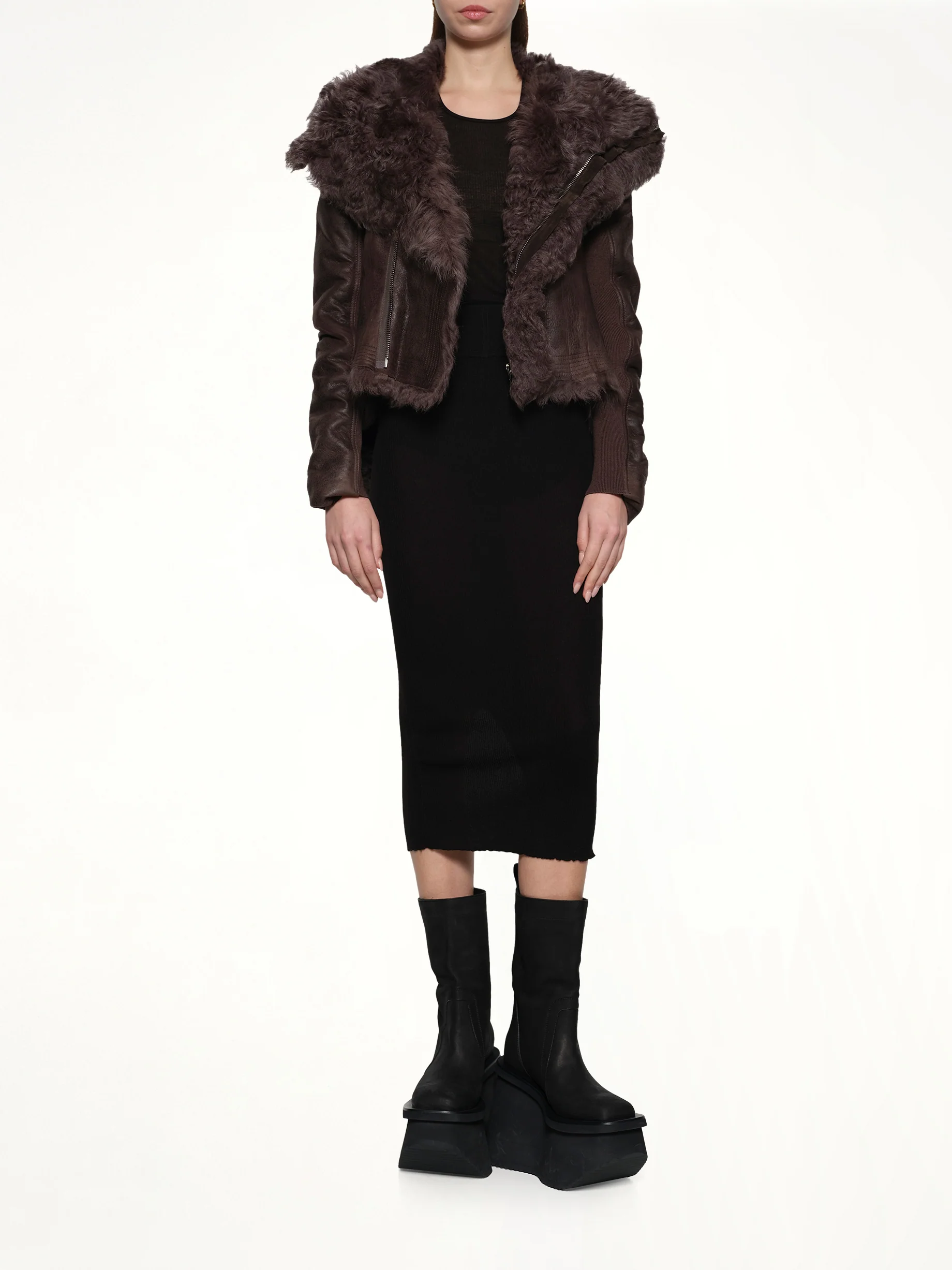 Calf Skirt Motivo in Black - Image 4
