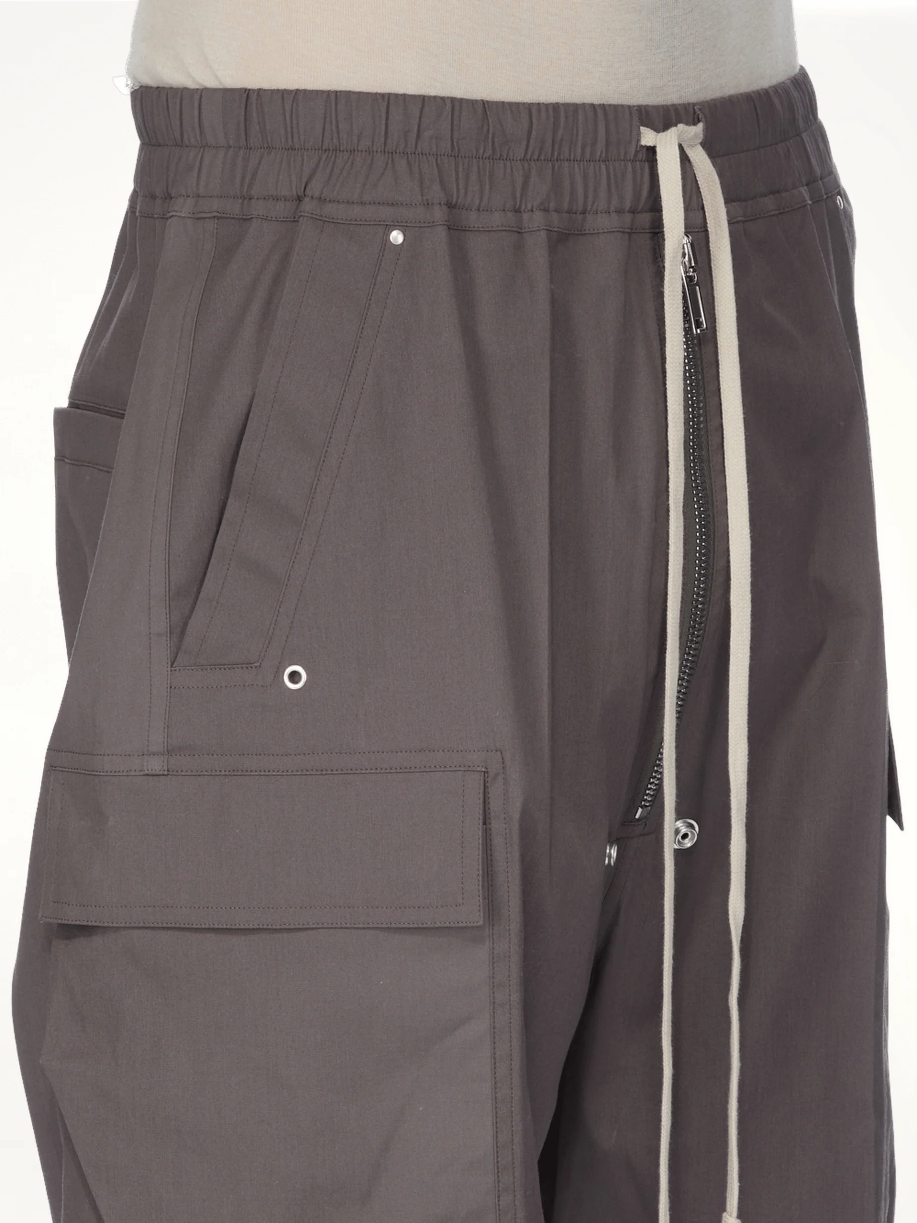 Cargobela Shorts in Dark Dust - Image 3