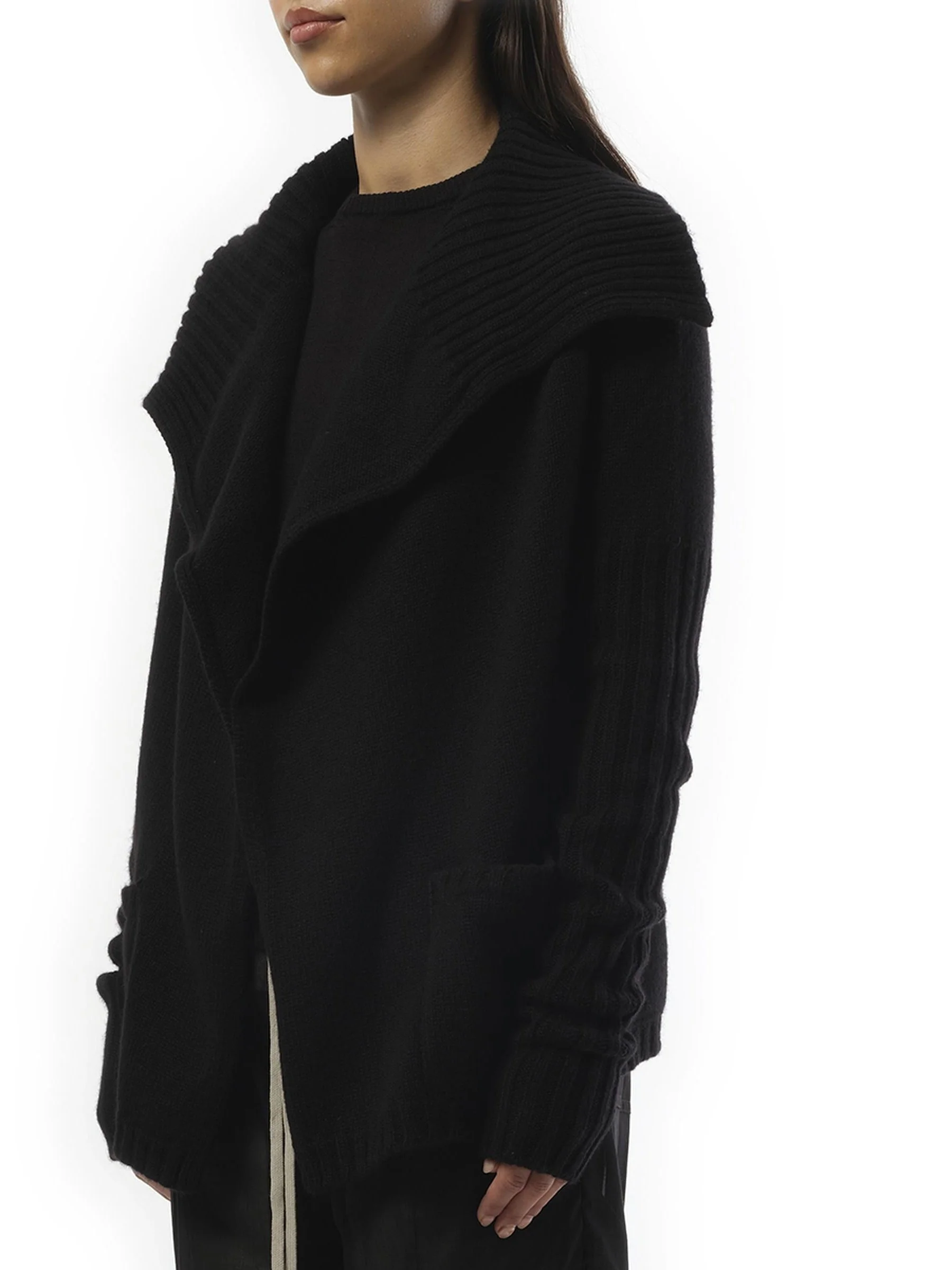 Cashmere Knit Cardigan in Black - Image 5