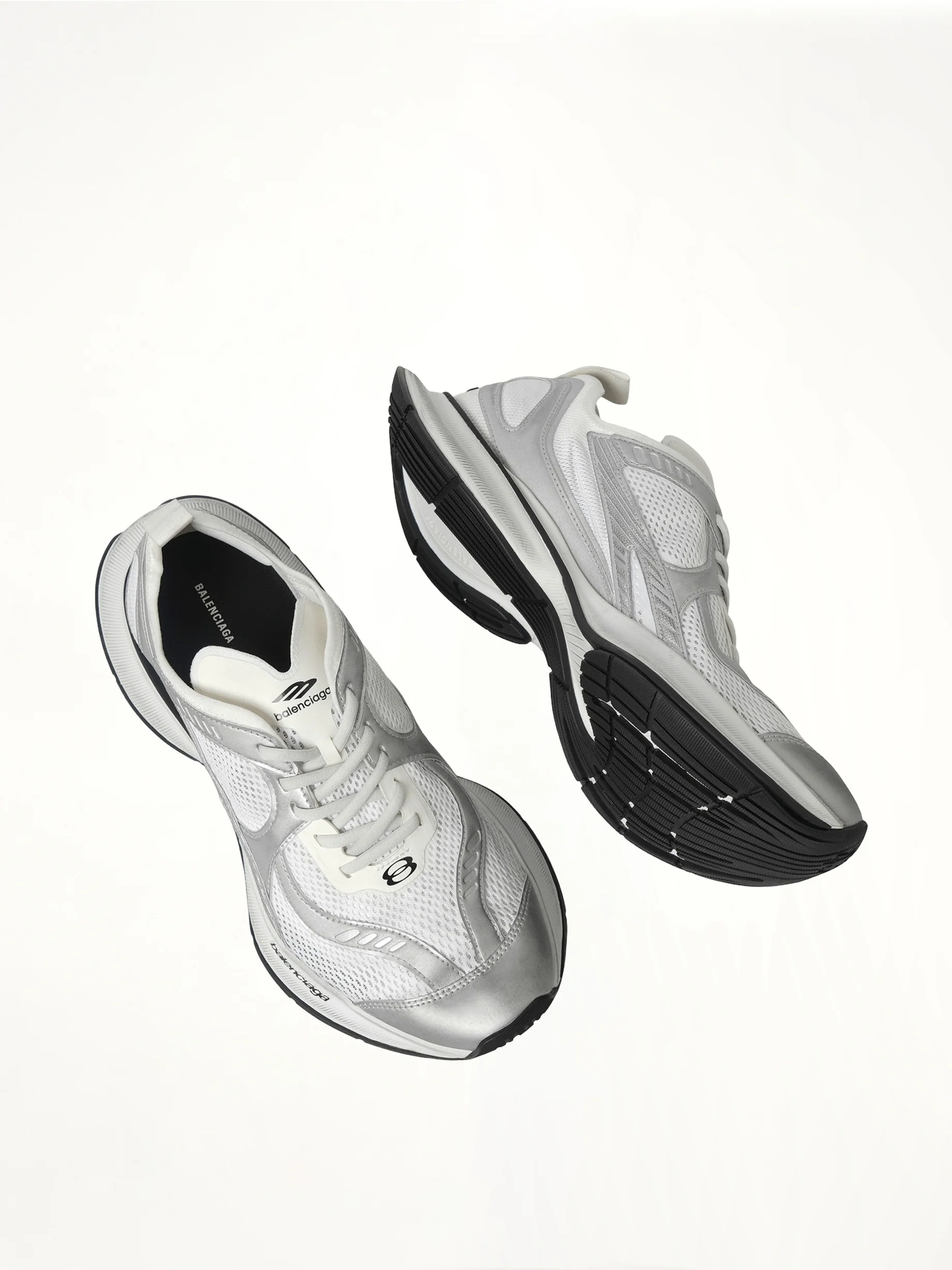 Circuit Sneaker in White/Silver - Image 4