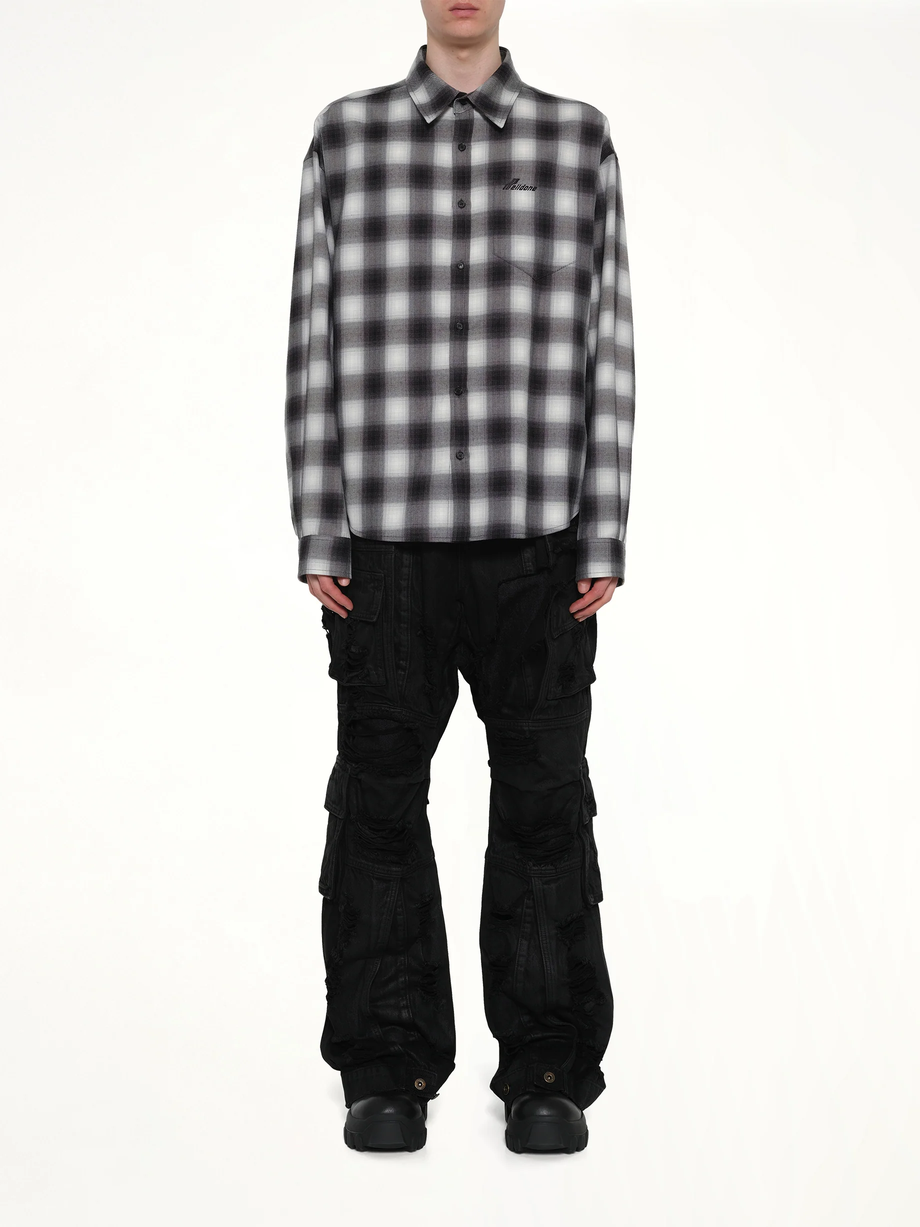 City Cherckered T-Shirt in Black - Image 7